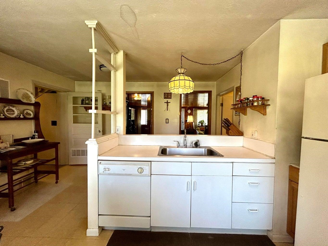 5510 Ridge Road Property Photo 10