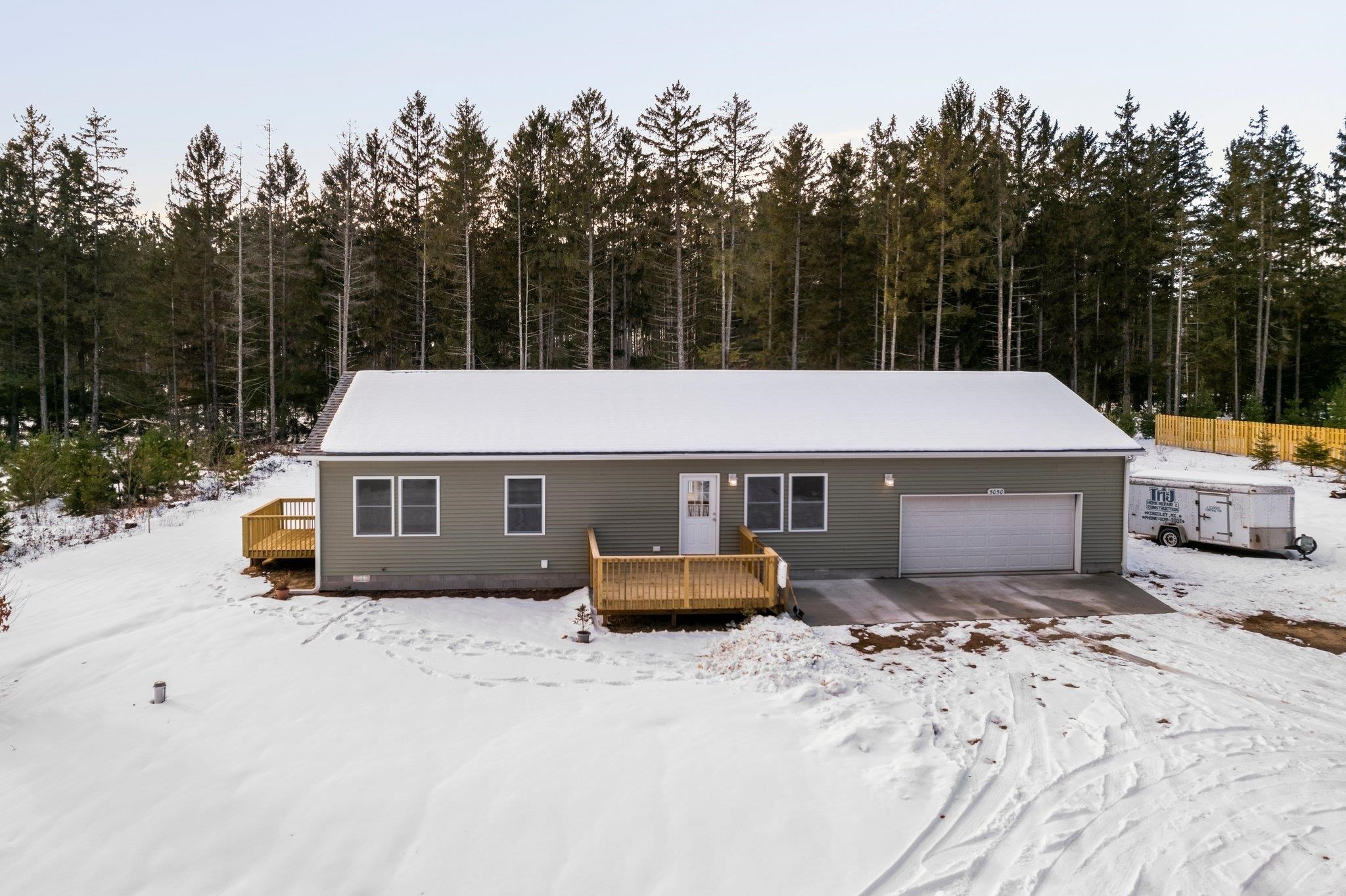 Tbb 5086 Red Maple Drive Property Photo 3