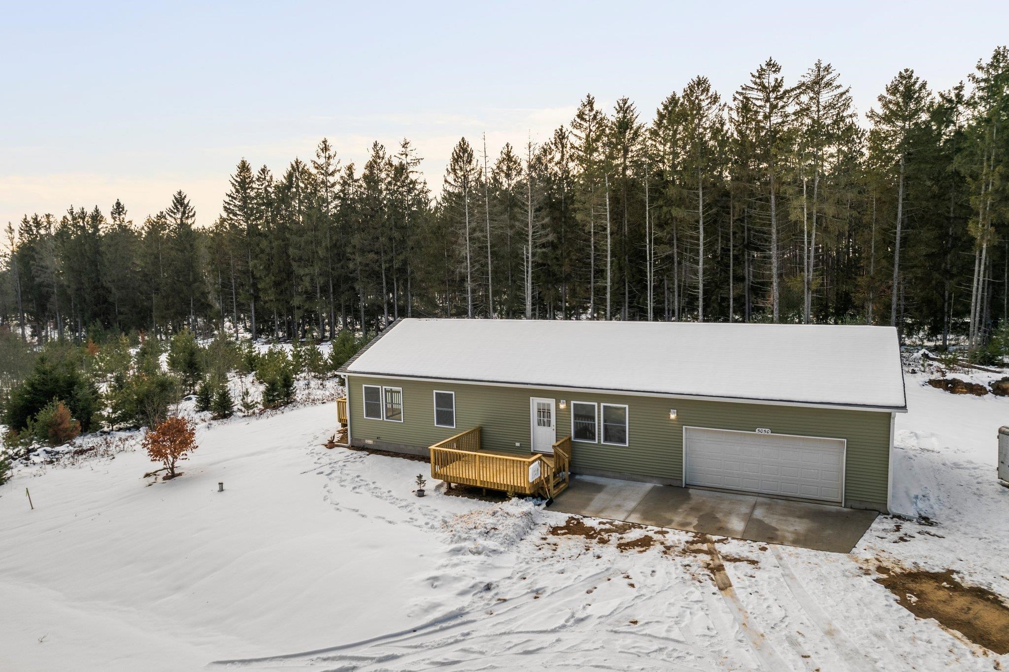 Tbb 5086 Red Maple Drive Property Photo 4