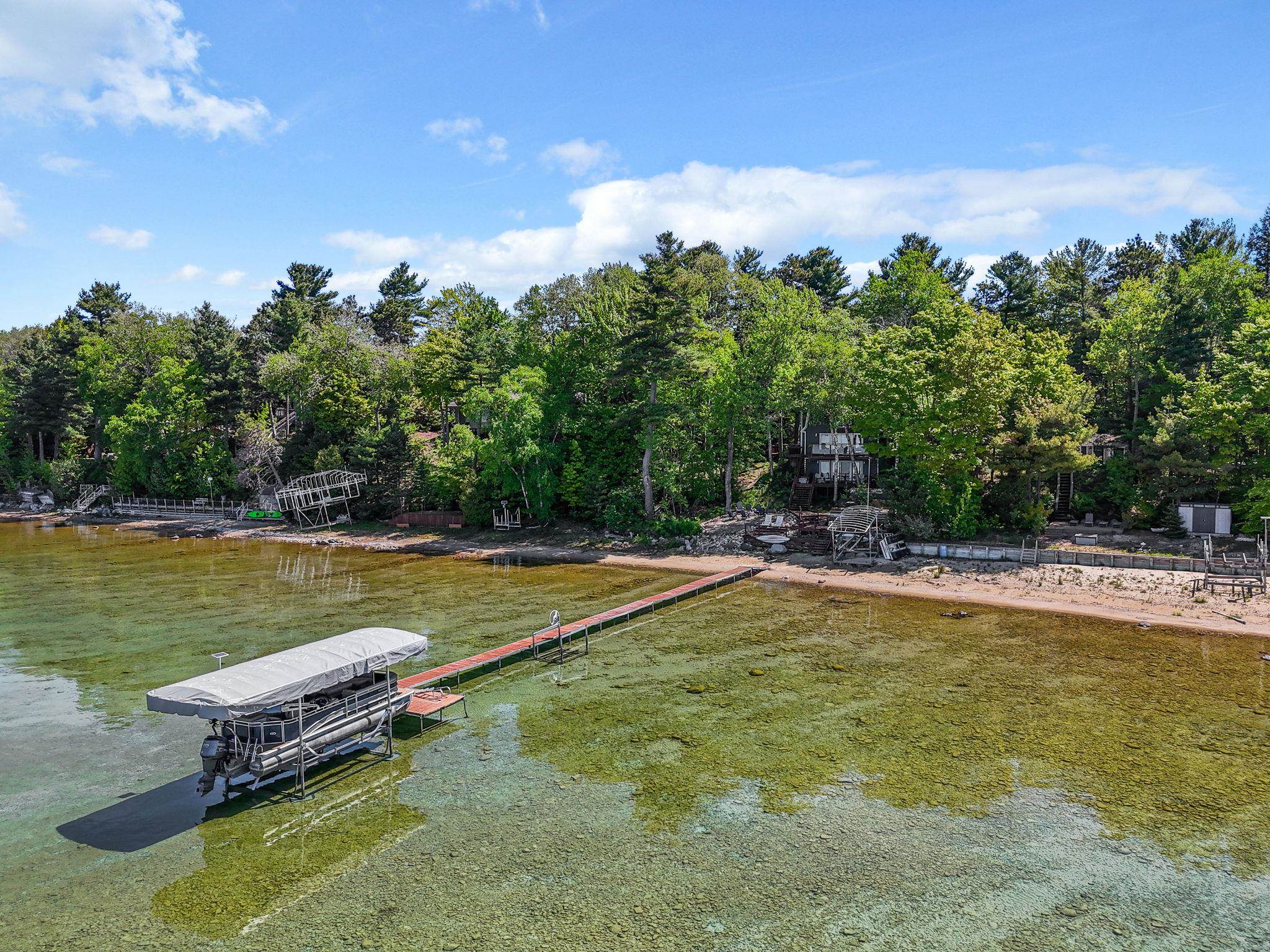 2014 Birchview Drive Property Photo 6