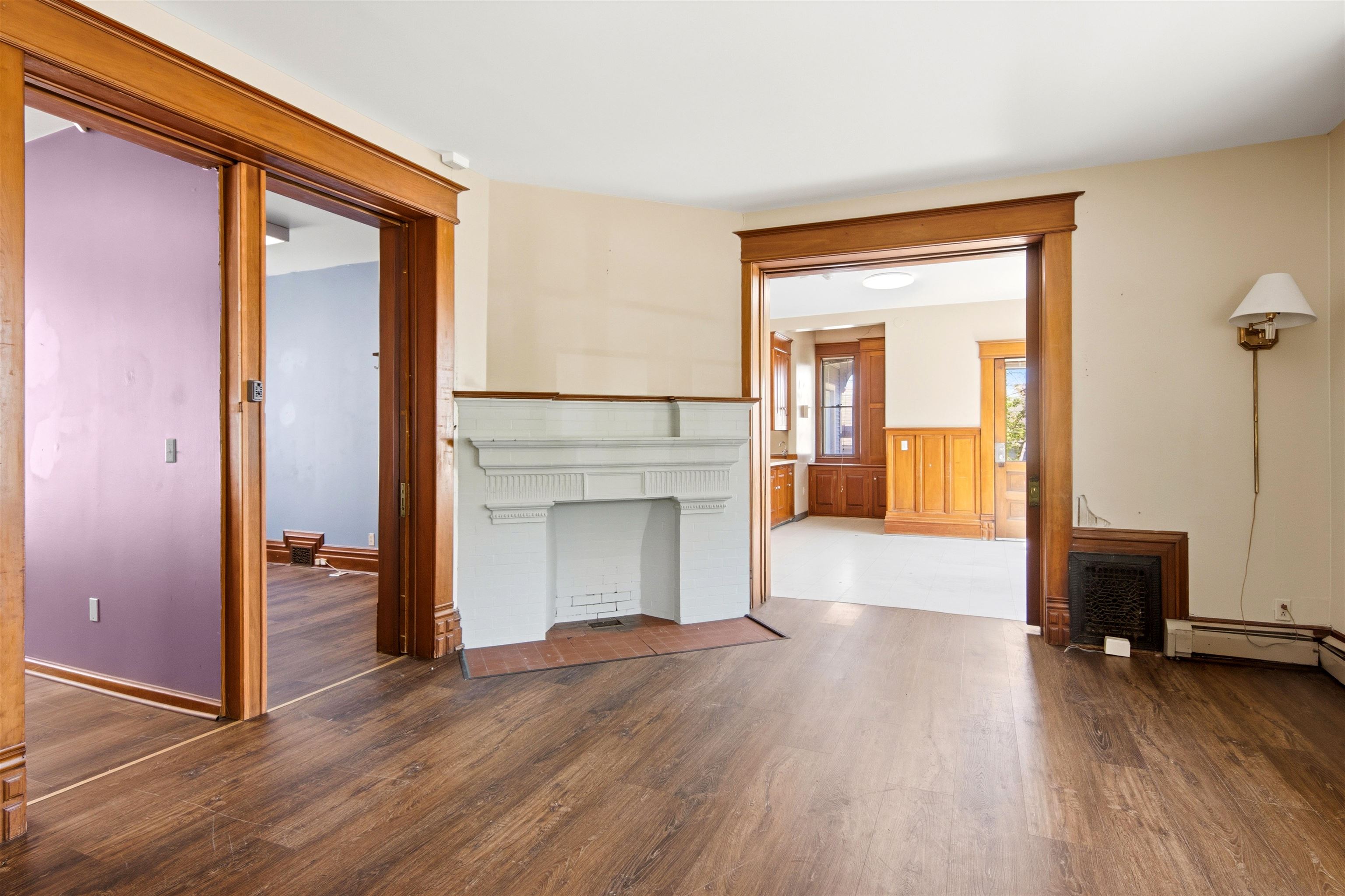 445 E State Street Property Photo 7