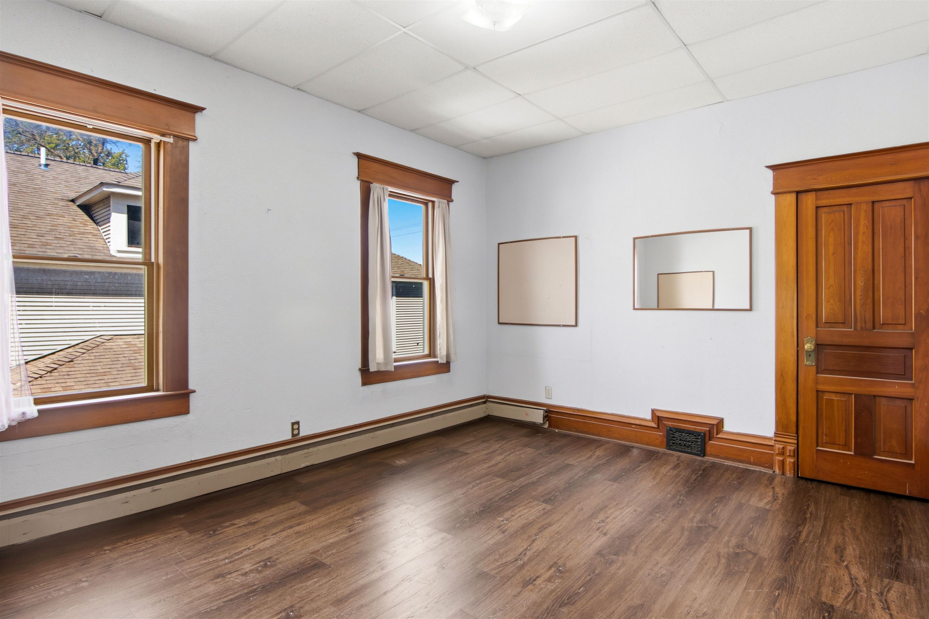 445 E State Street Property Photo 13