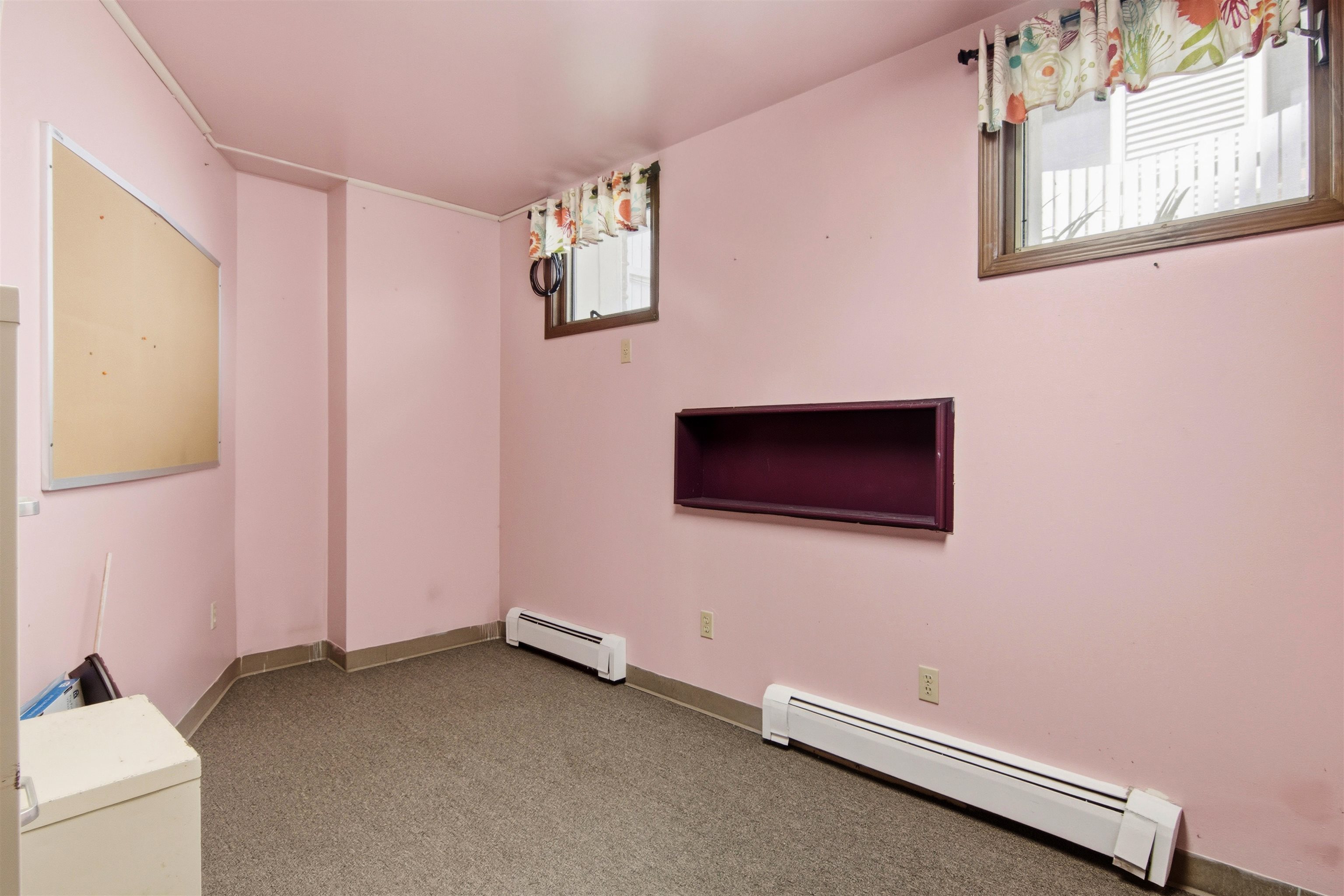 445 E State Street Property Photo 25
