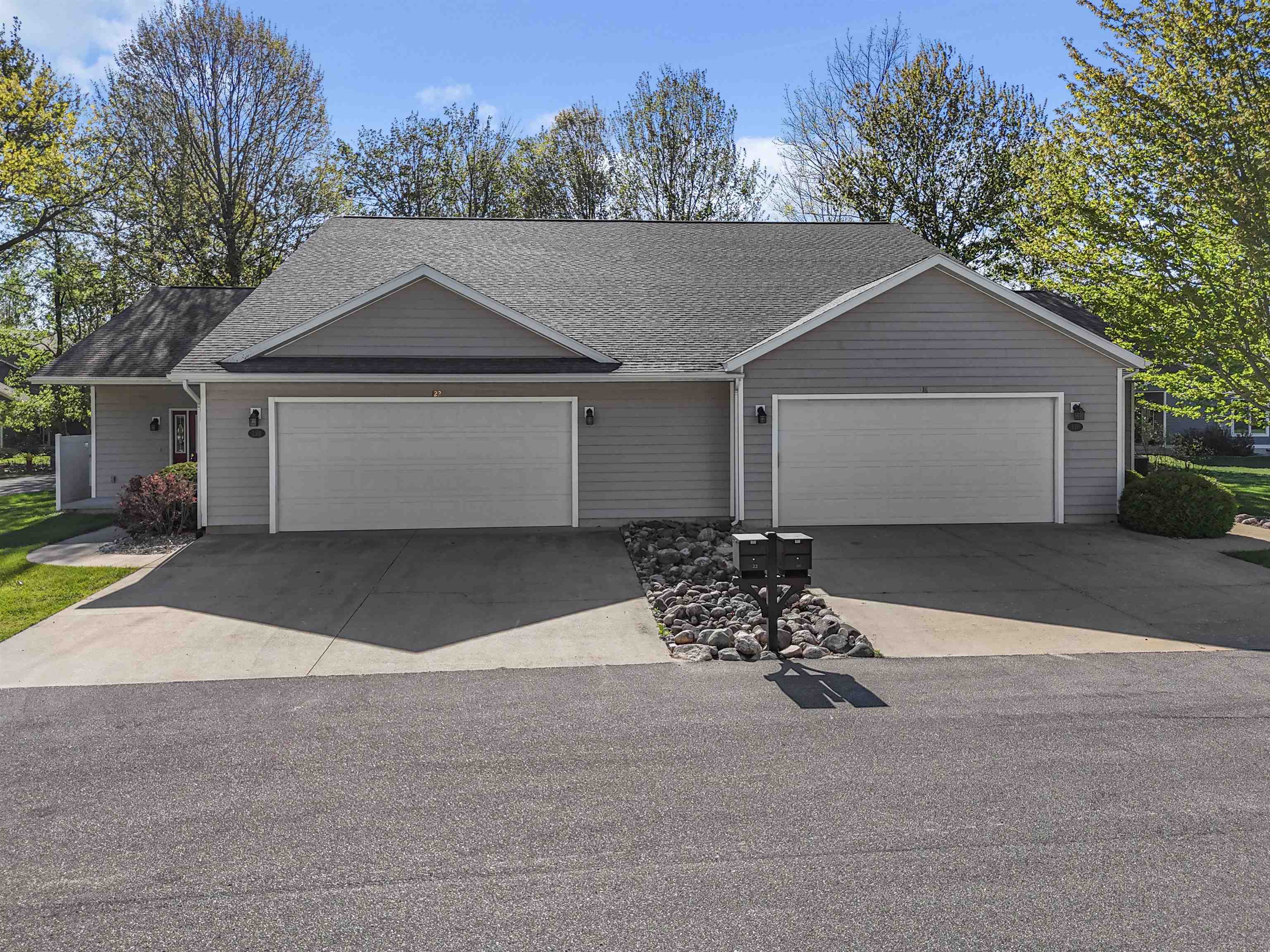 122 Davidsen Shores Drive Property Photo 43
