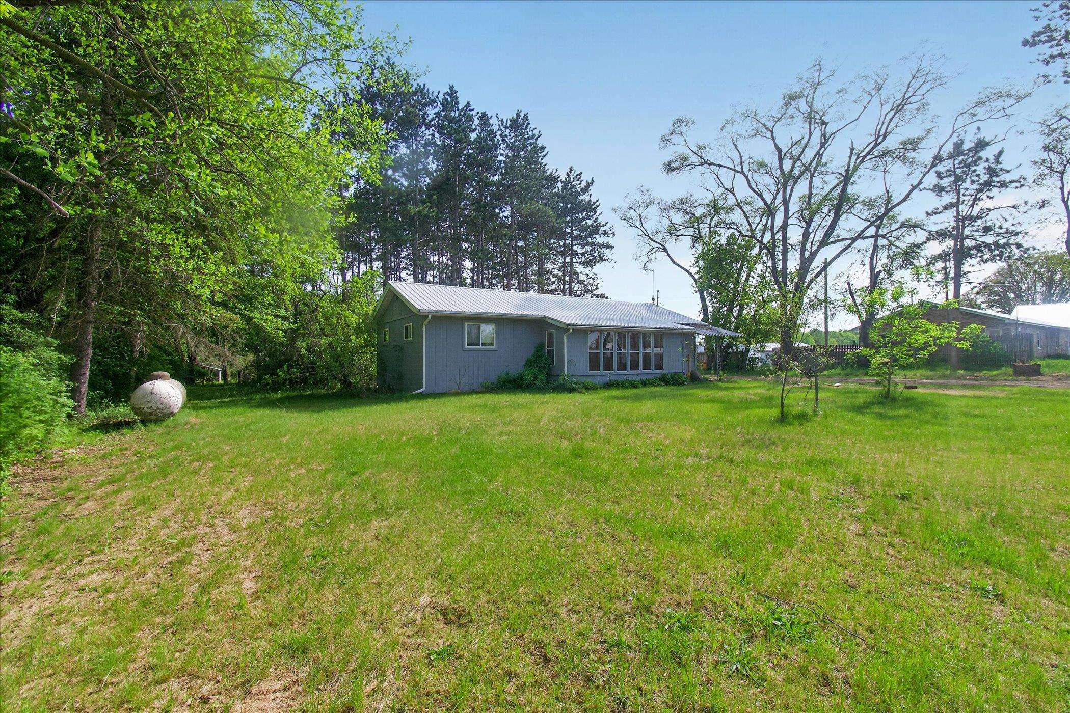 11148 E Howard City Edmore Road Property Photo 2