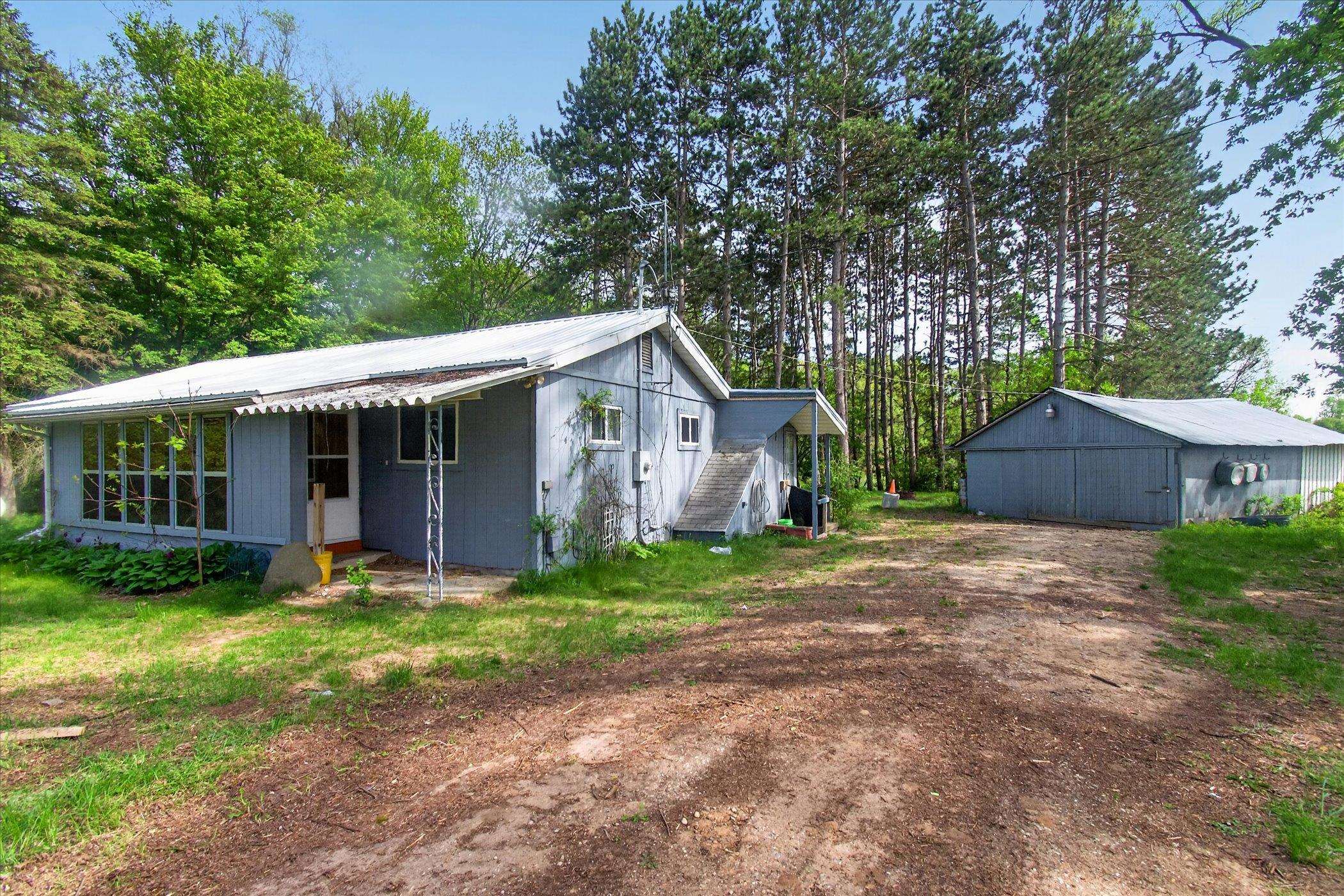 11148 E Howard City Edmore Road Property Photo 5