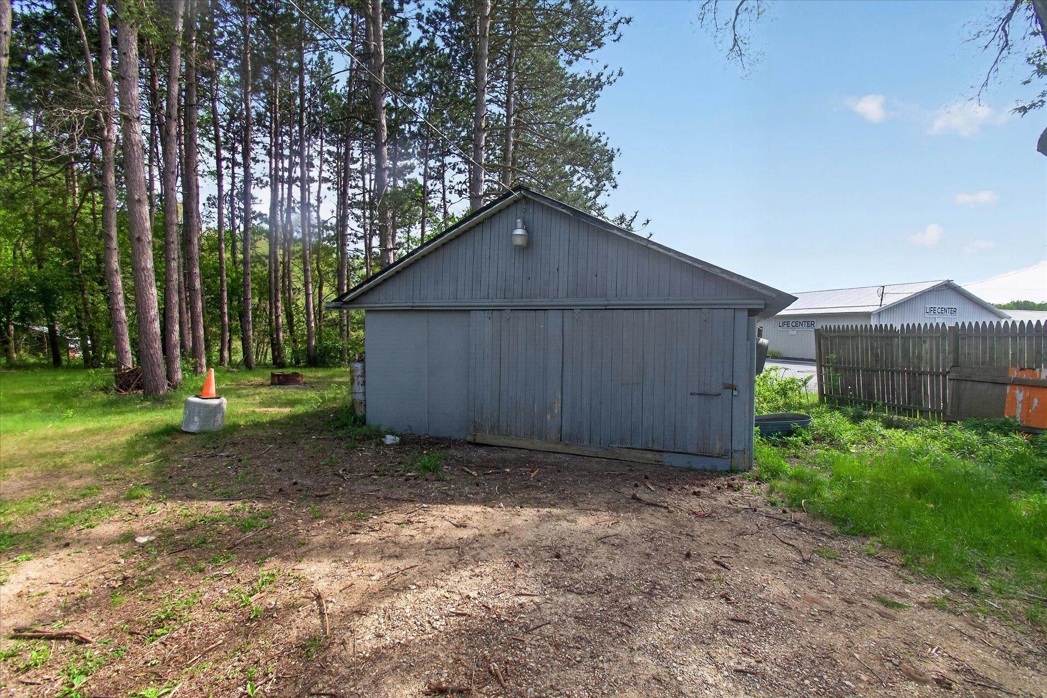 11148 E Howard City Edmore Road Property Photo 7