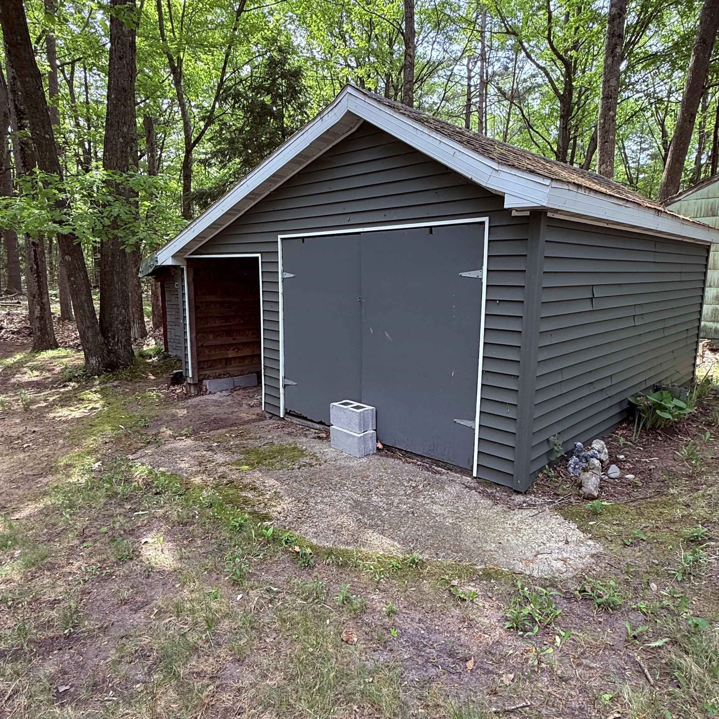 3551 E Cedar Lake Drive Property Photo 4