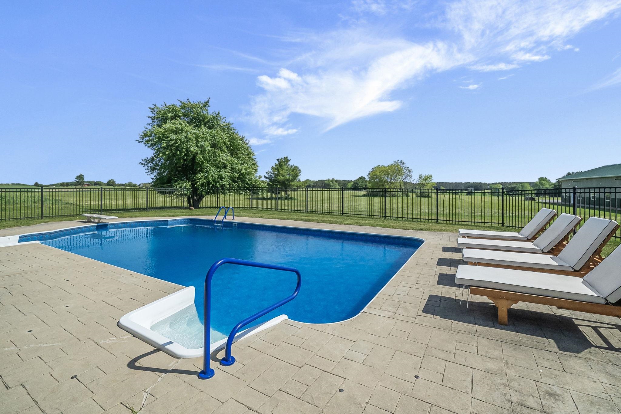 6801 Secor Road Property Photo 10