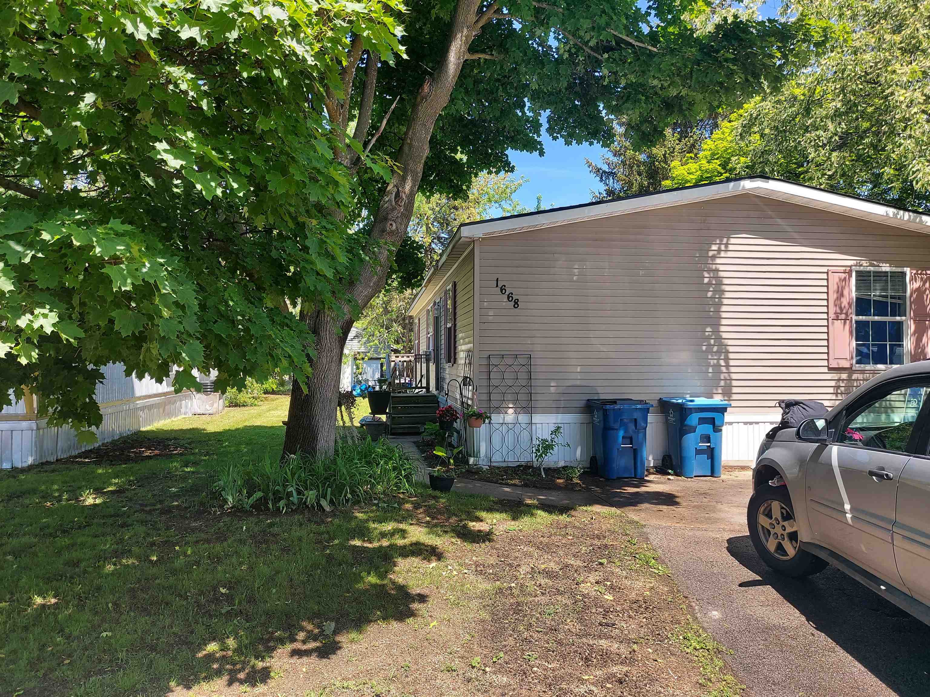 1668 Rex Place Property Photo 1