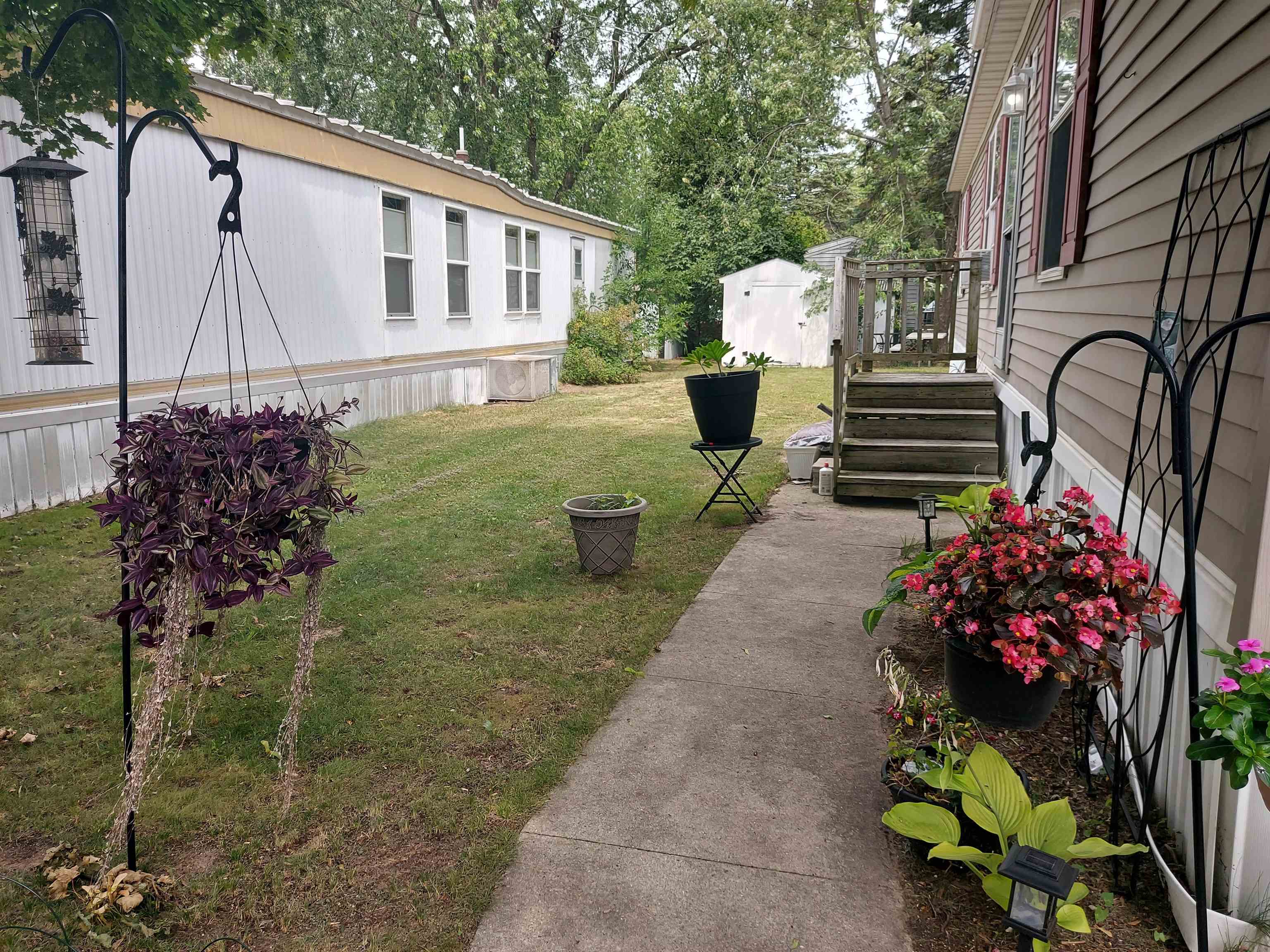 1668 Rex Place Property Photo 4