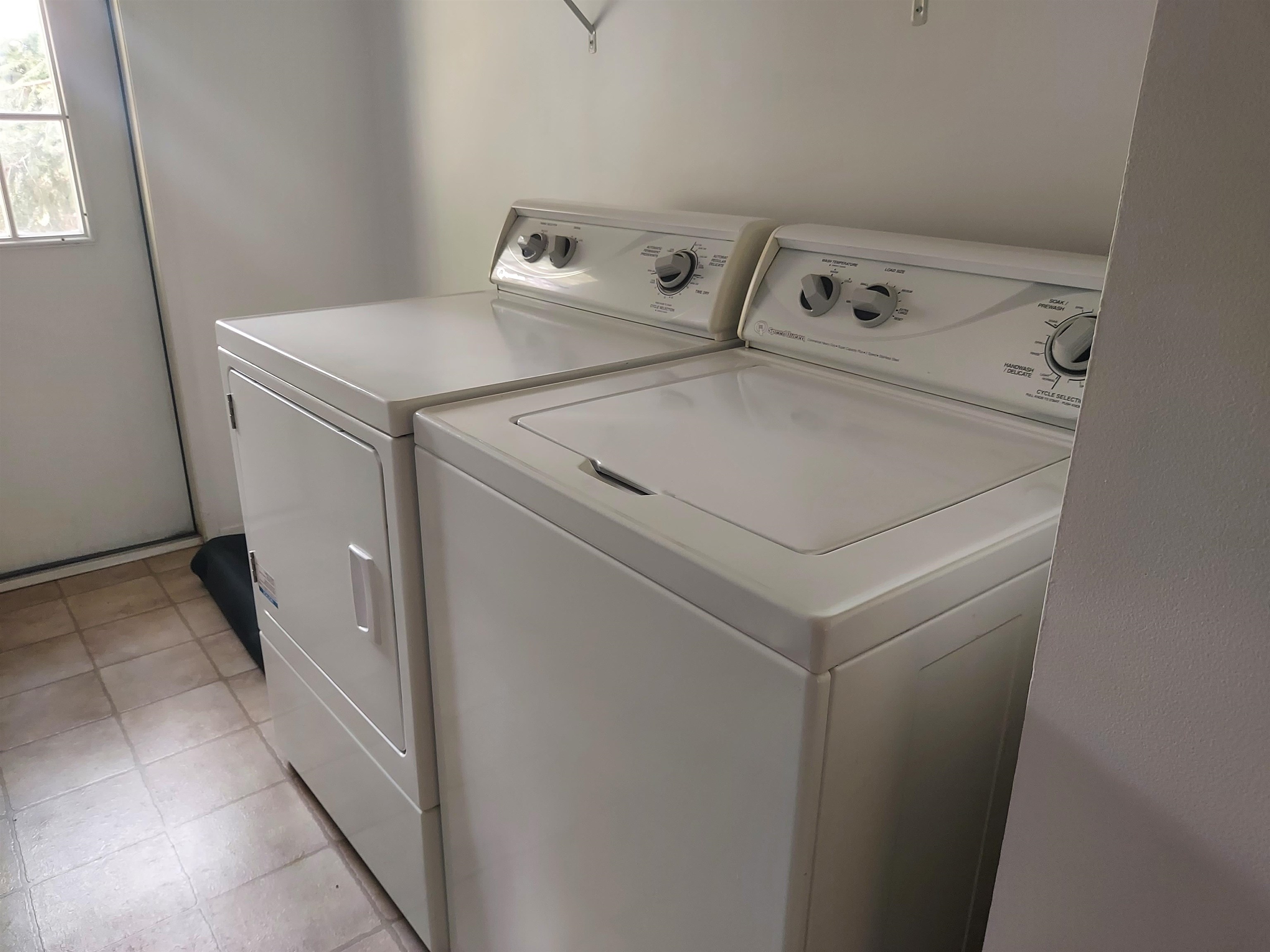 1668 Rex Place Property Photo 18