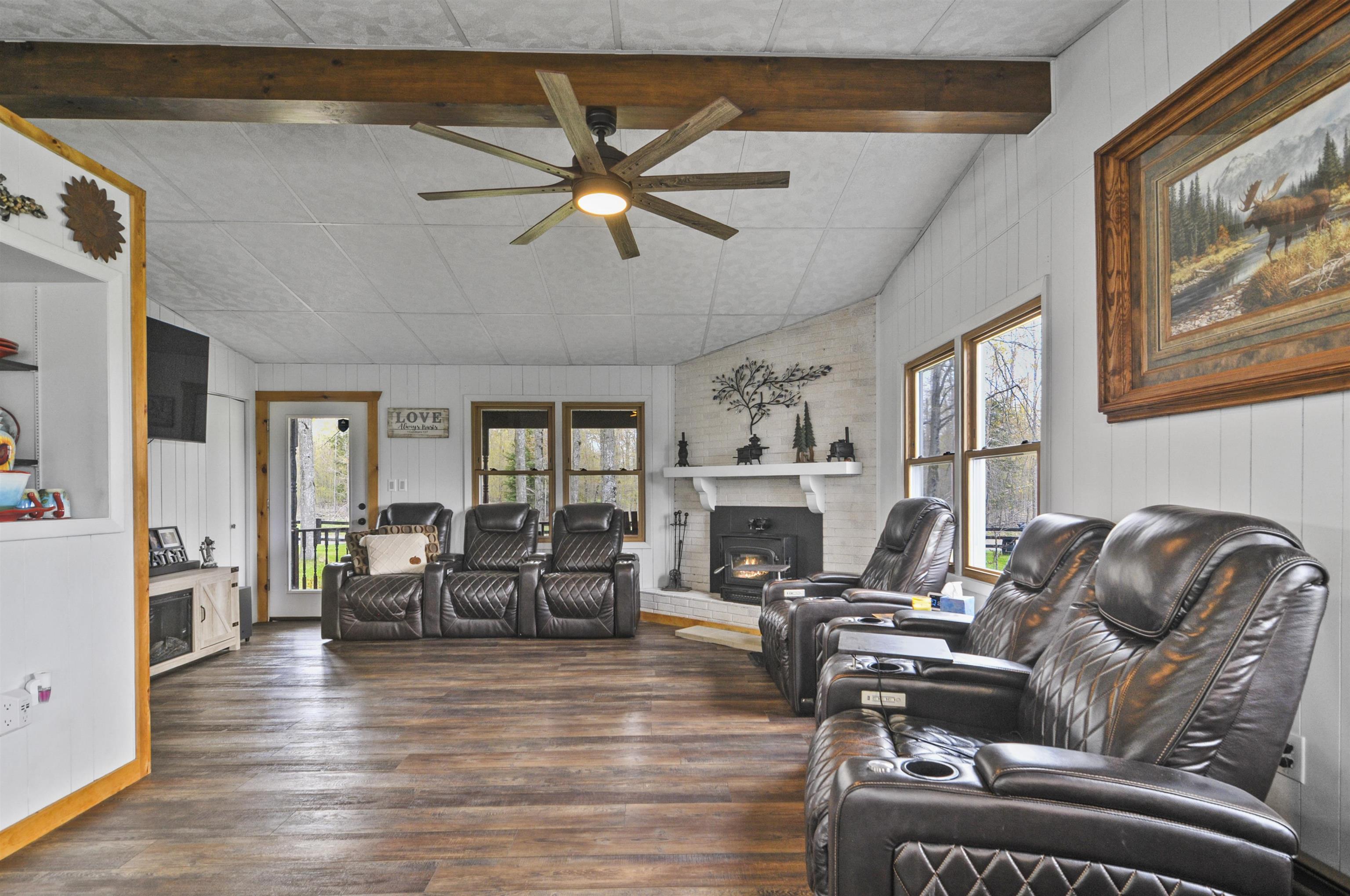 8055 Farrier Road Property Photo 10