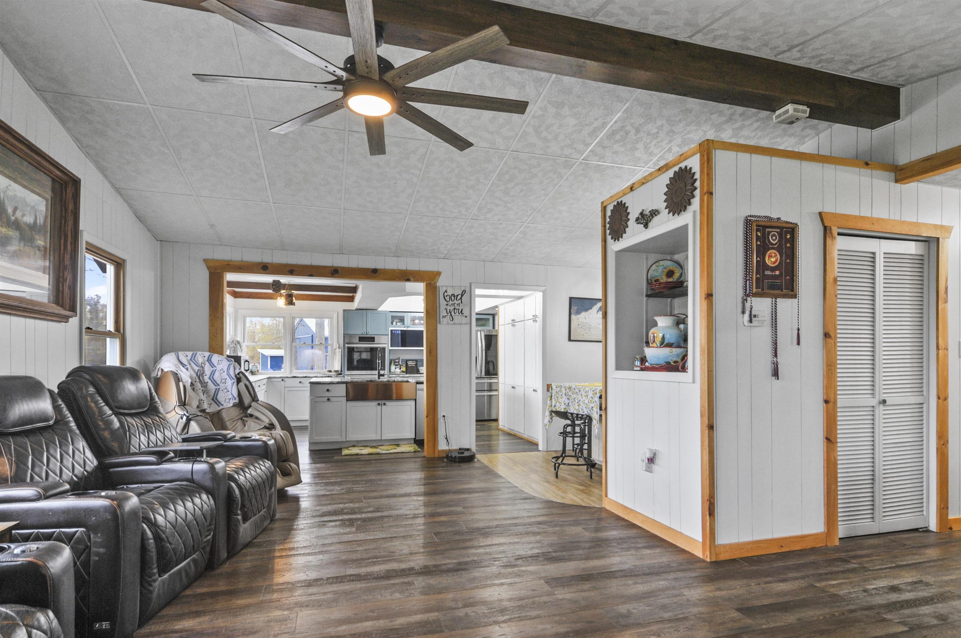 8055 Farrier Road Property Photo 16