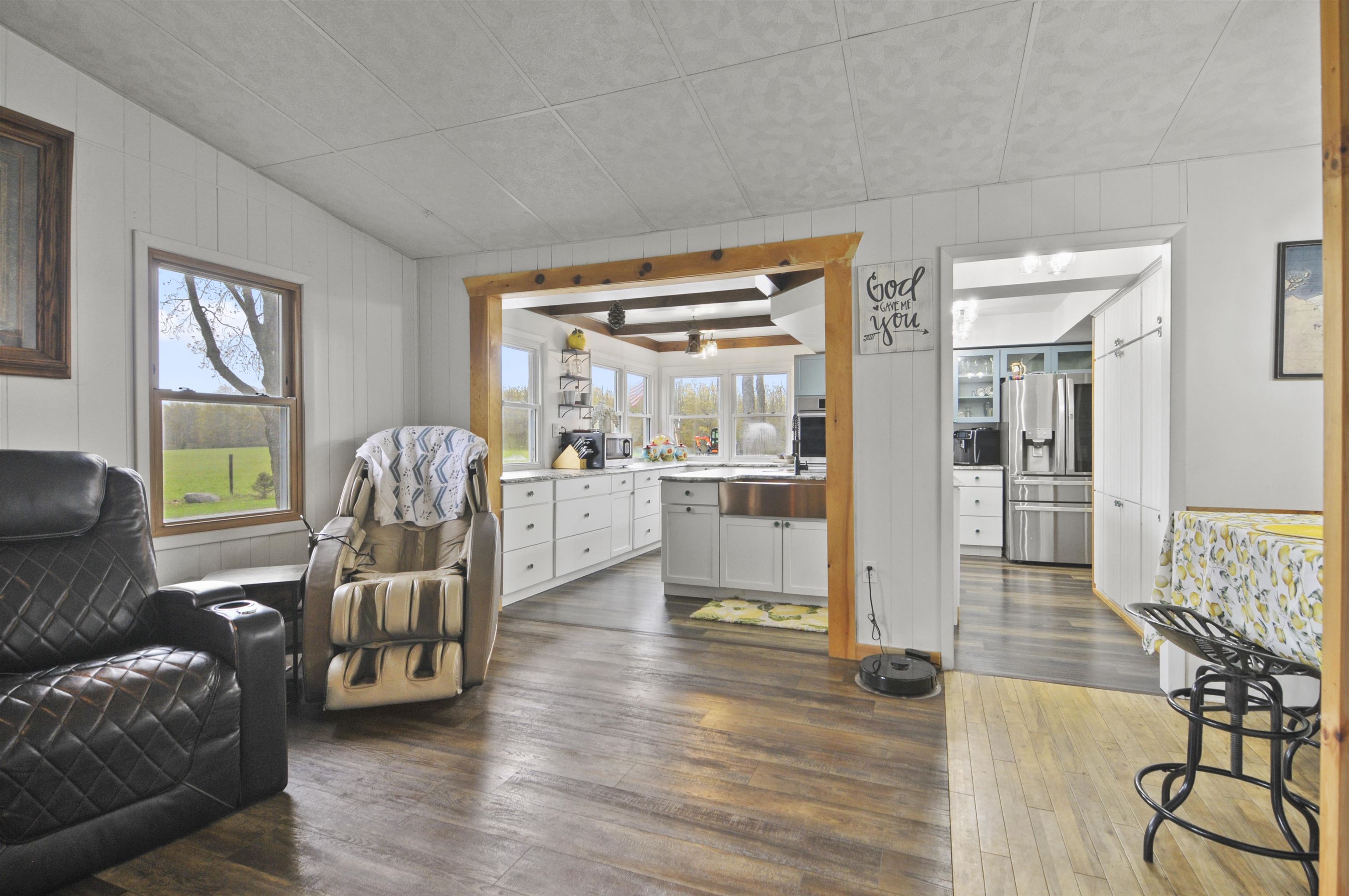 8055 Farrier Road Property Photo 17