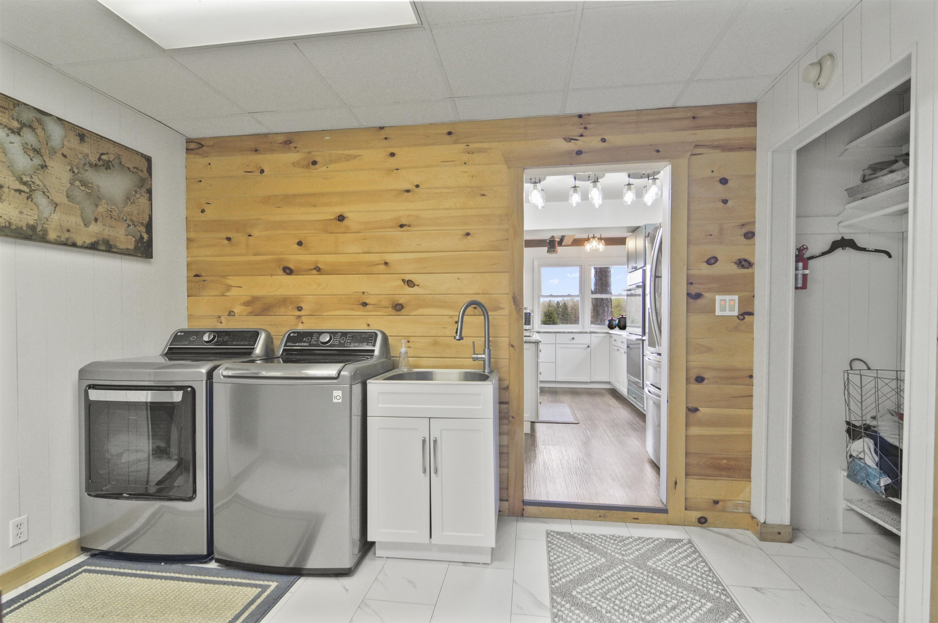 8055 Farrier Road Property Photo 35