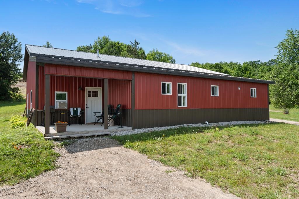 9235 Bailey Road Property Photo 28