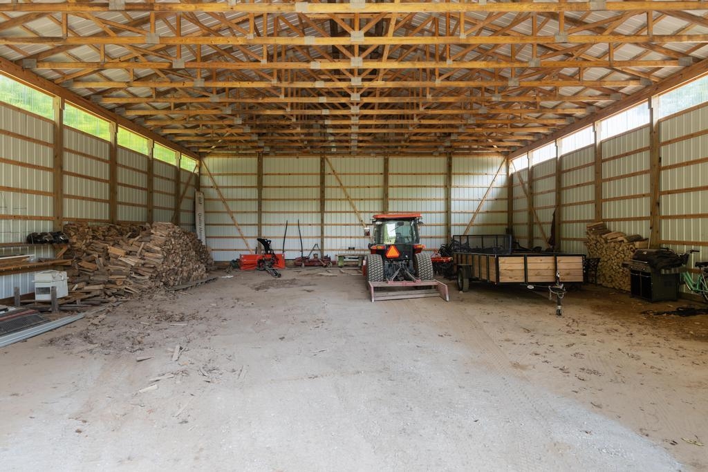 9235 Bailey Road Property Photo 45