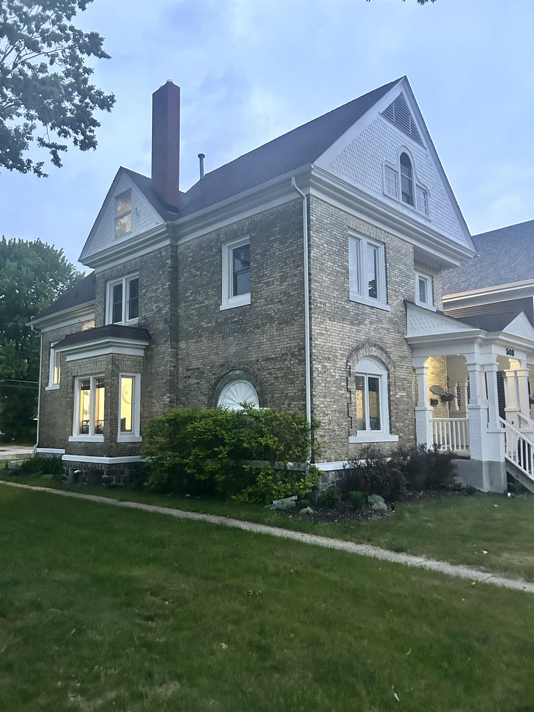 508 S University Avenue Property Photo 1