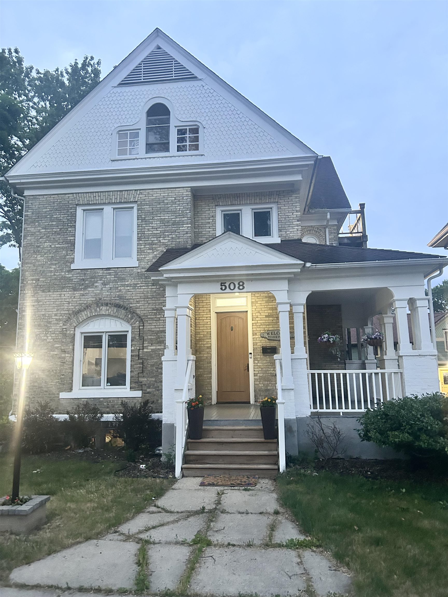 508 S University Avenue Property Photo 2