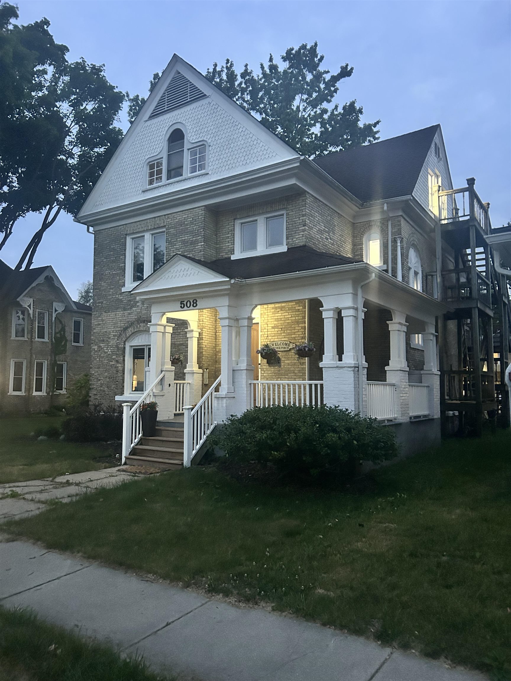 508 S University Avenue Property Photo 3
