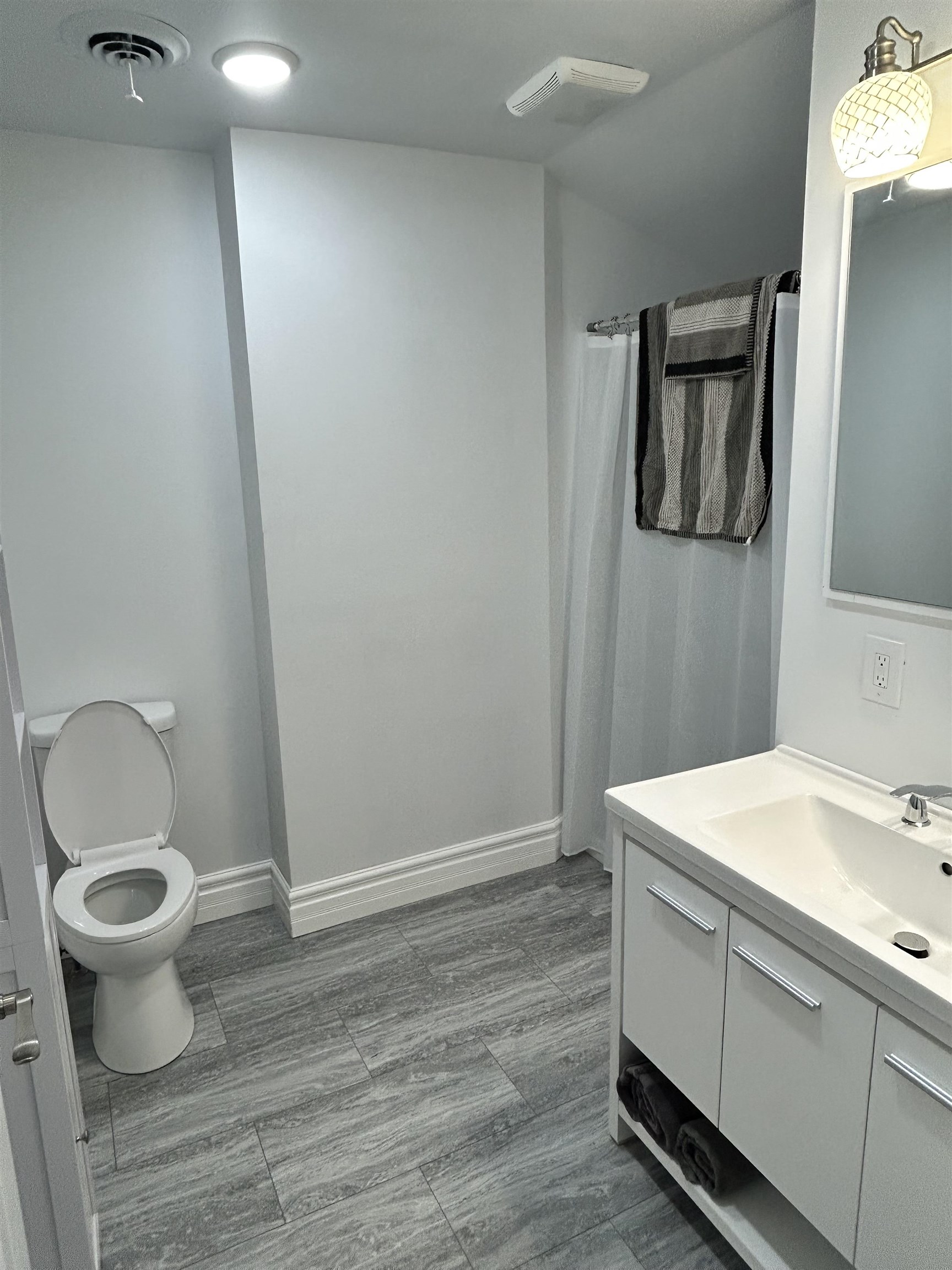 508 S University Avenue Property Photo 15