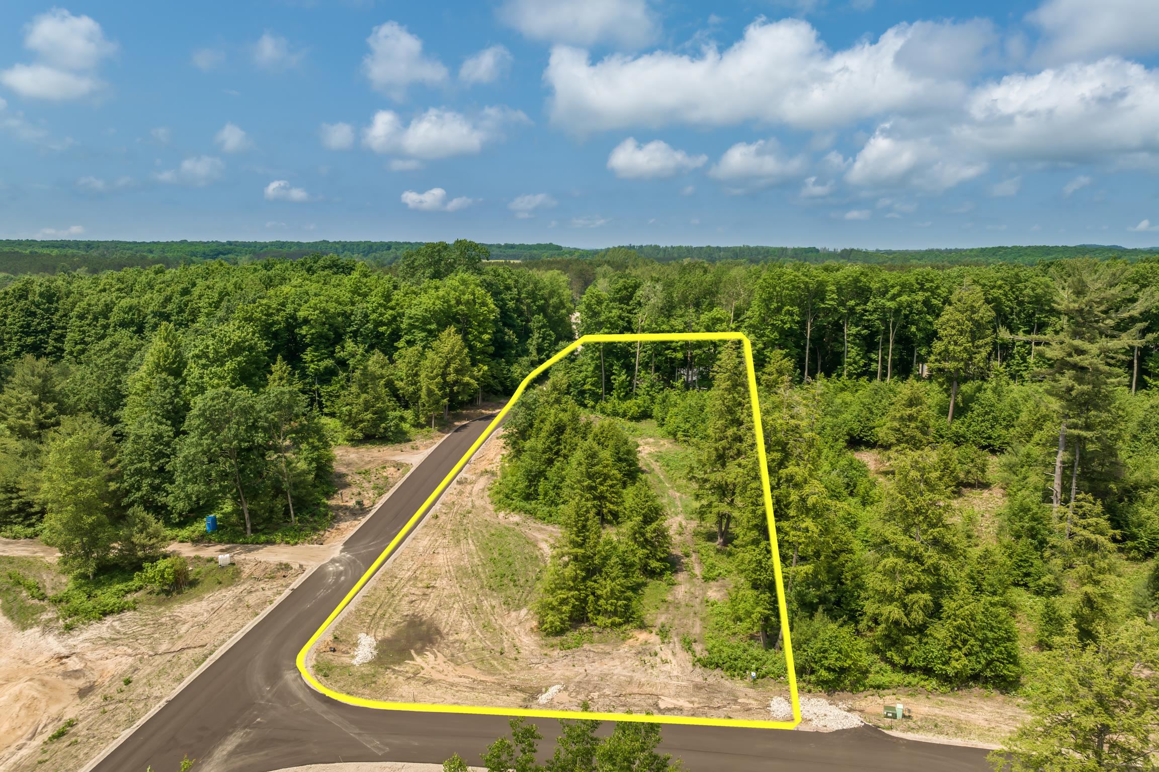 8910 Hemlock Hill Drive Property Photo 1