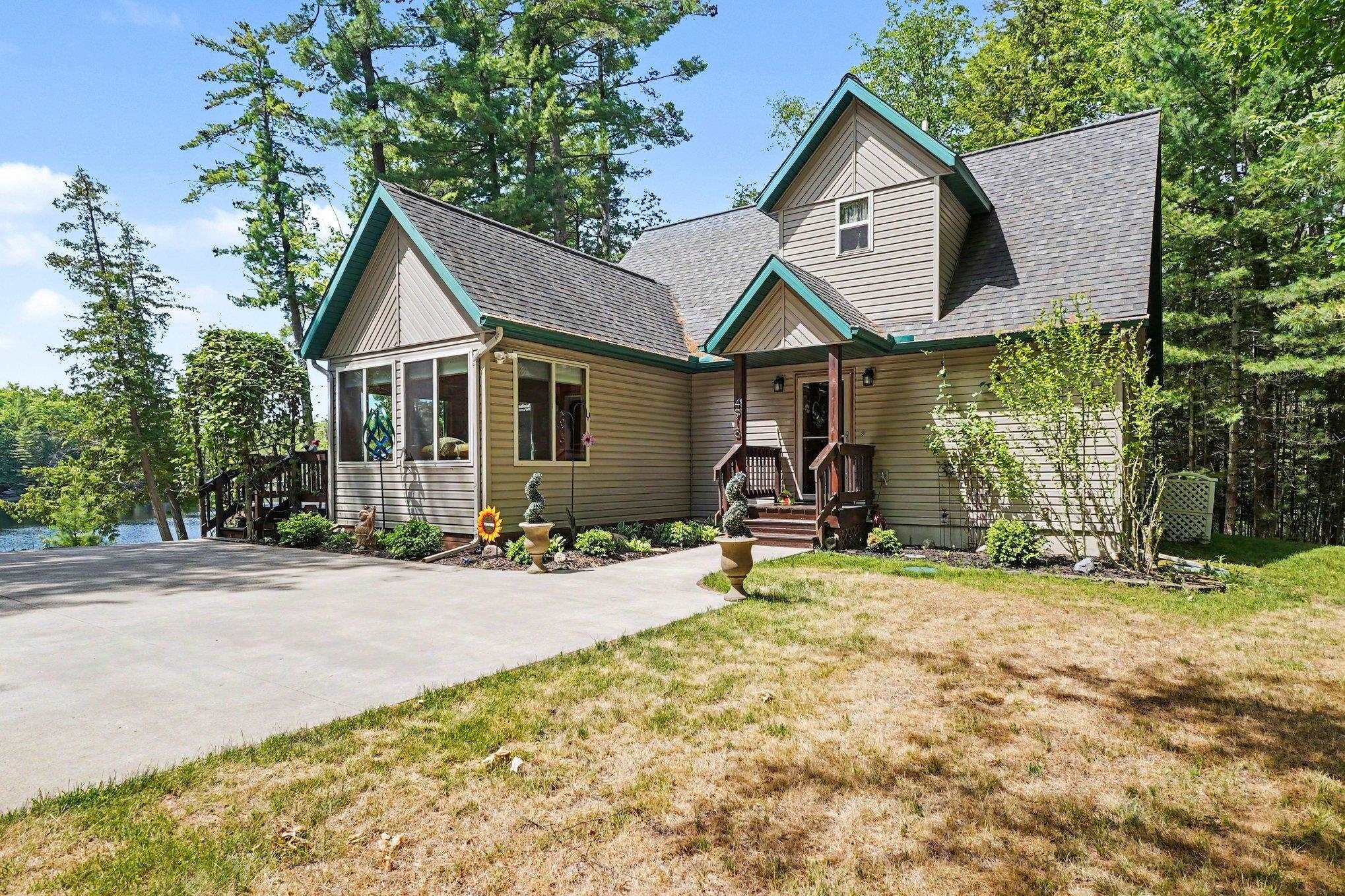 4915 Johnson Avenue Property Photo 8