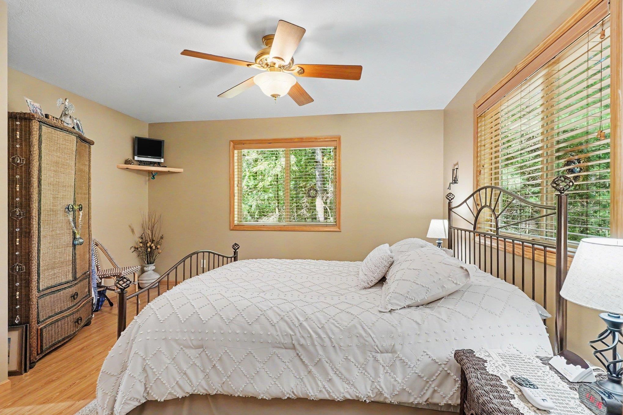 4915 Johnson Avenue Property Photo 17