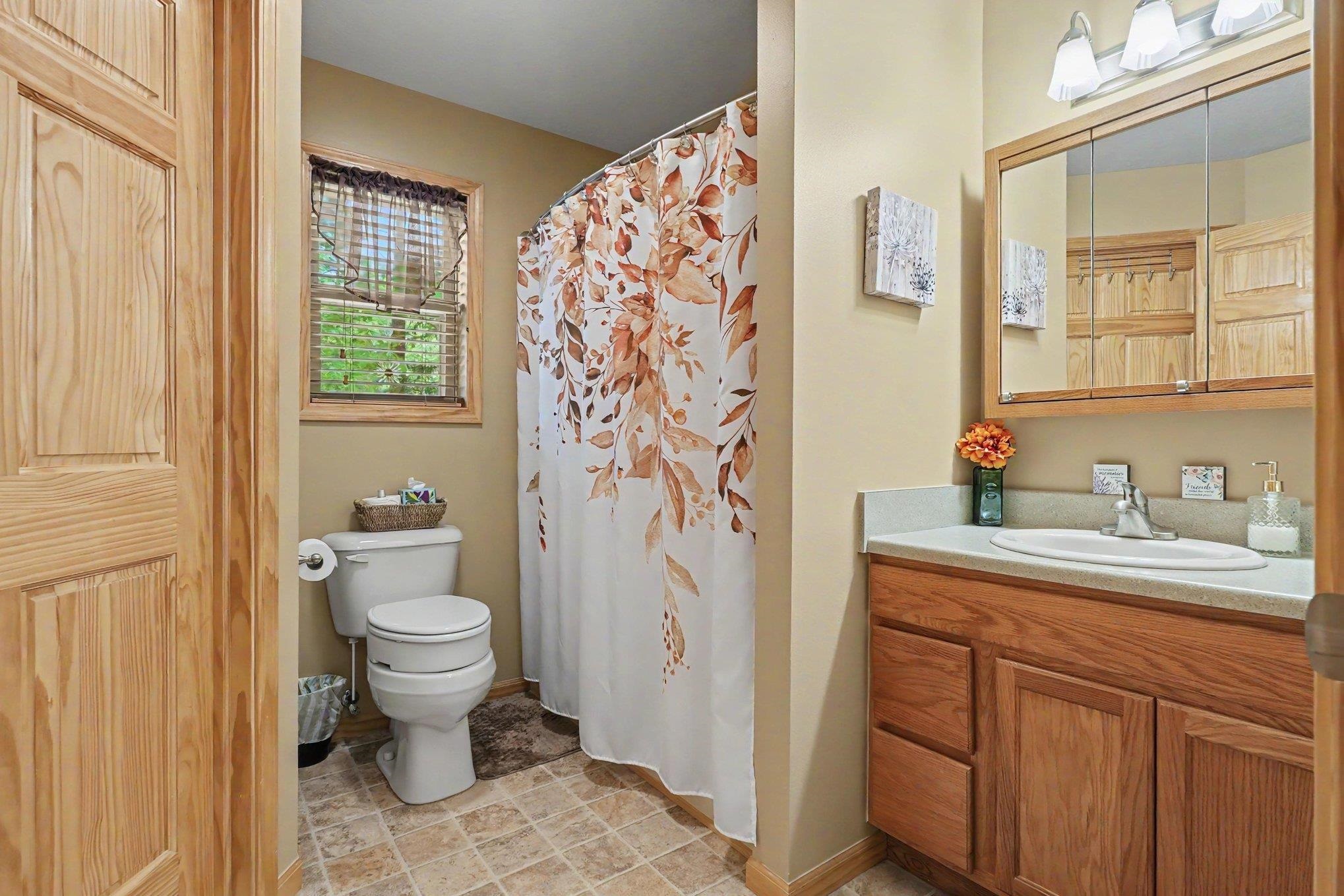 4915 Johnson Avenue Property Photo 18