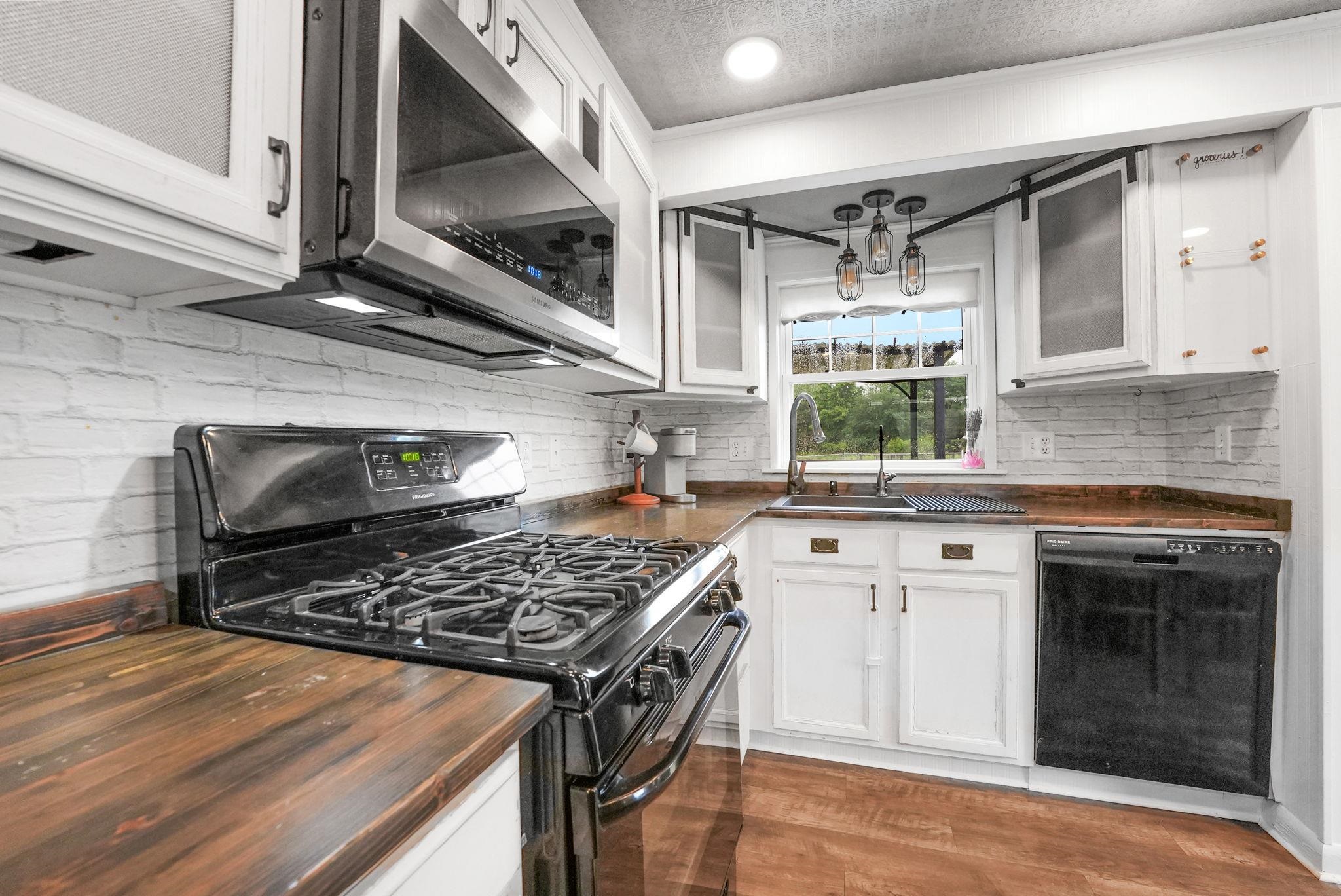 4535 Norton Road Property Photo 10