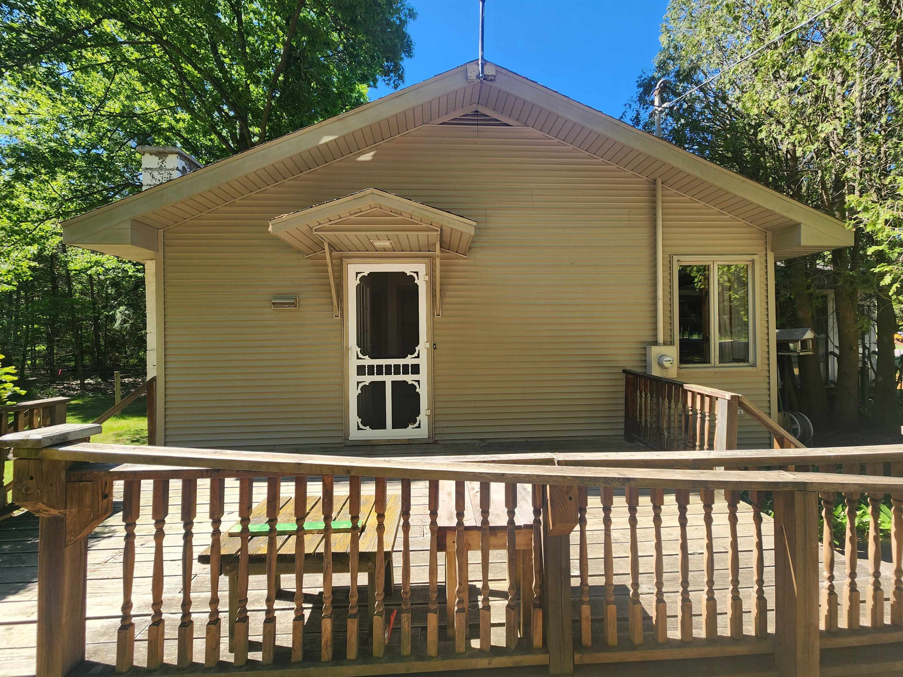 18219 Northwood Highway Property Photo 4