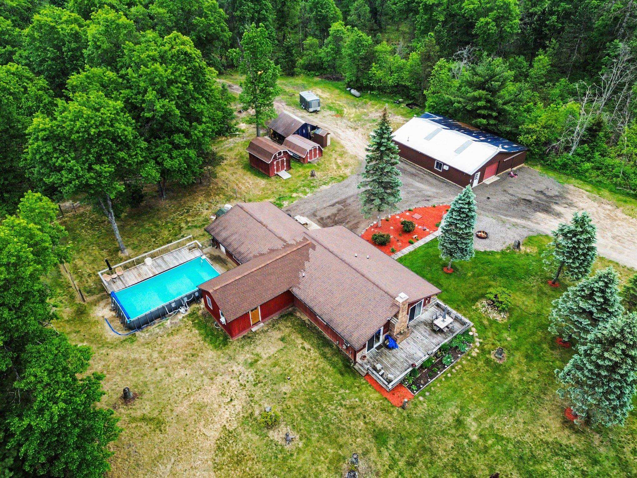 3304 Rabbit Track Drive Property Photo 5