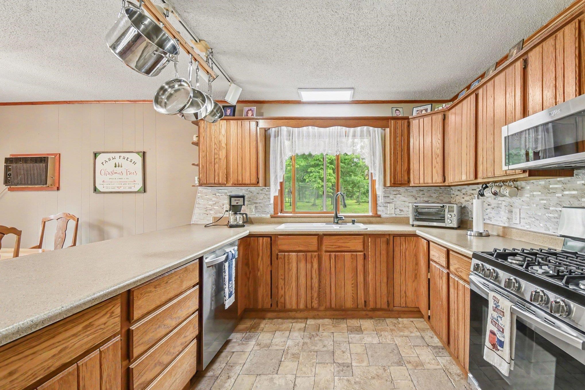 3304 Rabbit Track Drive Property Photo 12