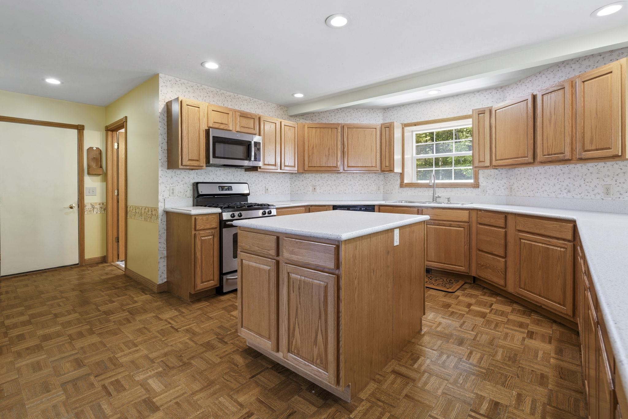 6351 Cherry Blossom Drive Property Photo 20