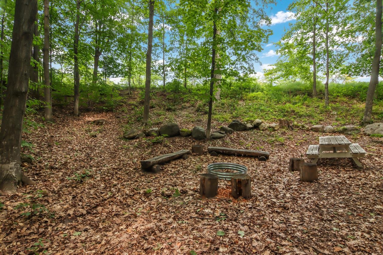 N Hoeft Road Property Photo 18