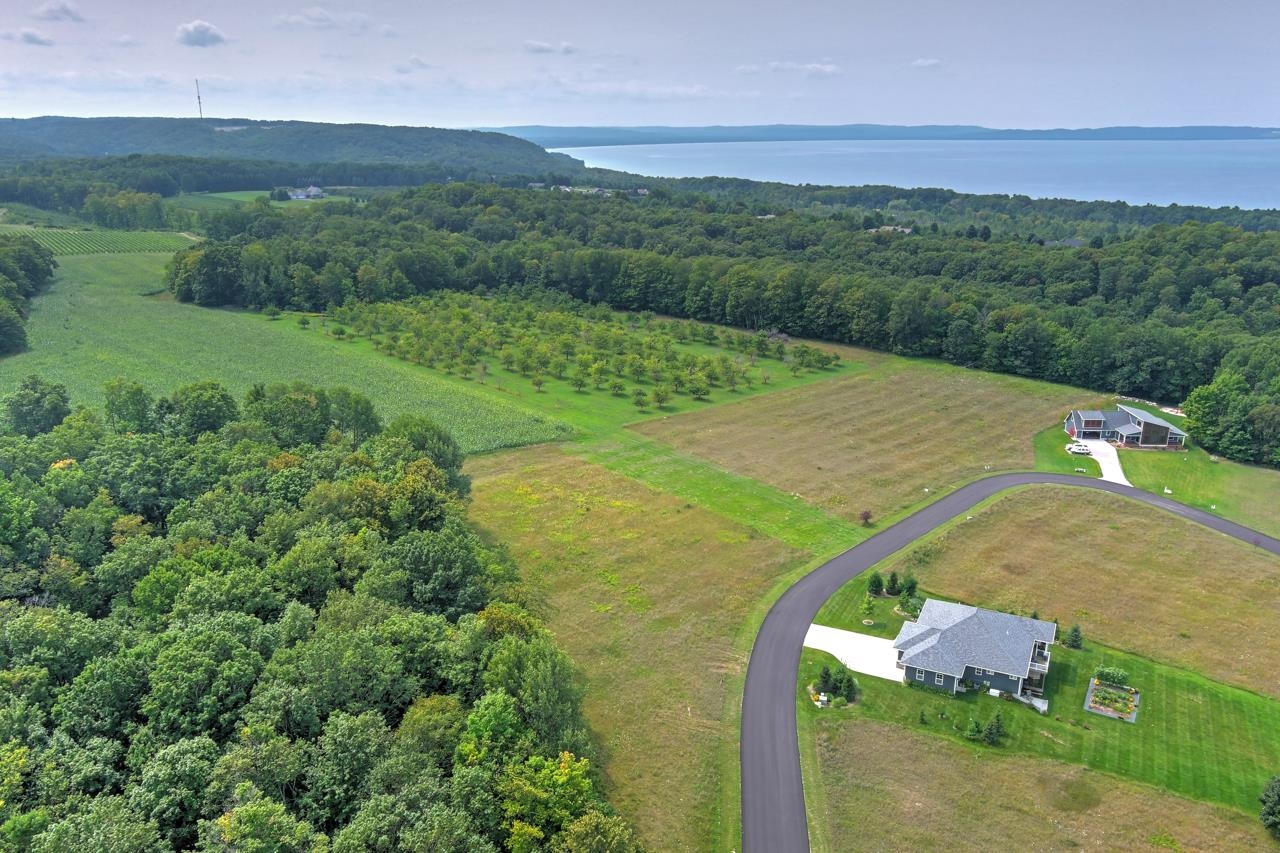 N Hoeft Road Property Photo 20
