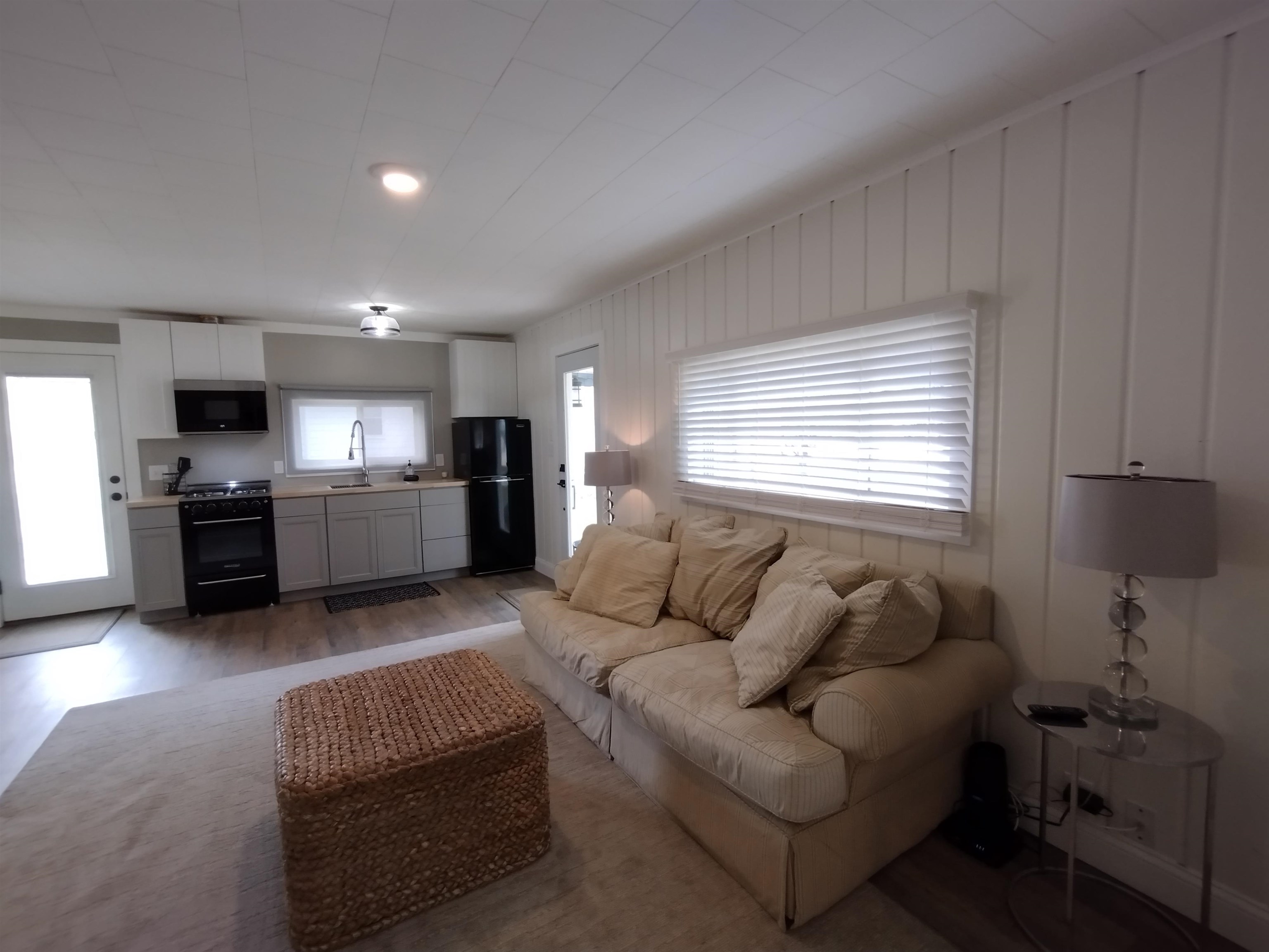 1314/1316 M-75 Property Photo 35
