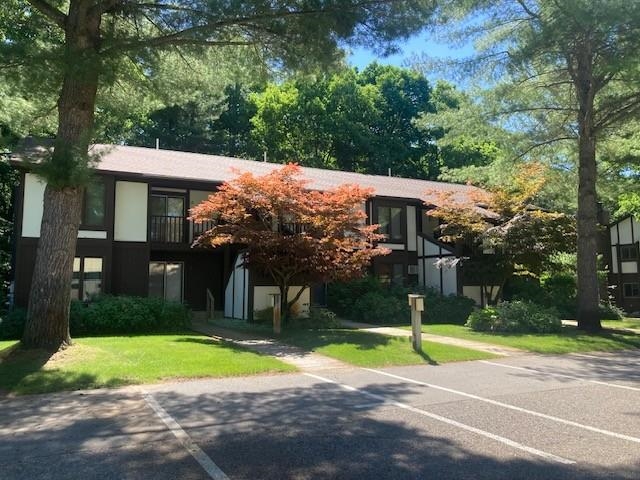 6845 Pinebrook Drive Property Photo 4