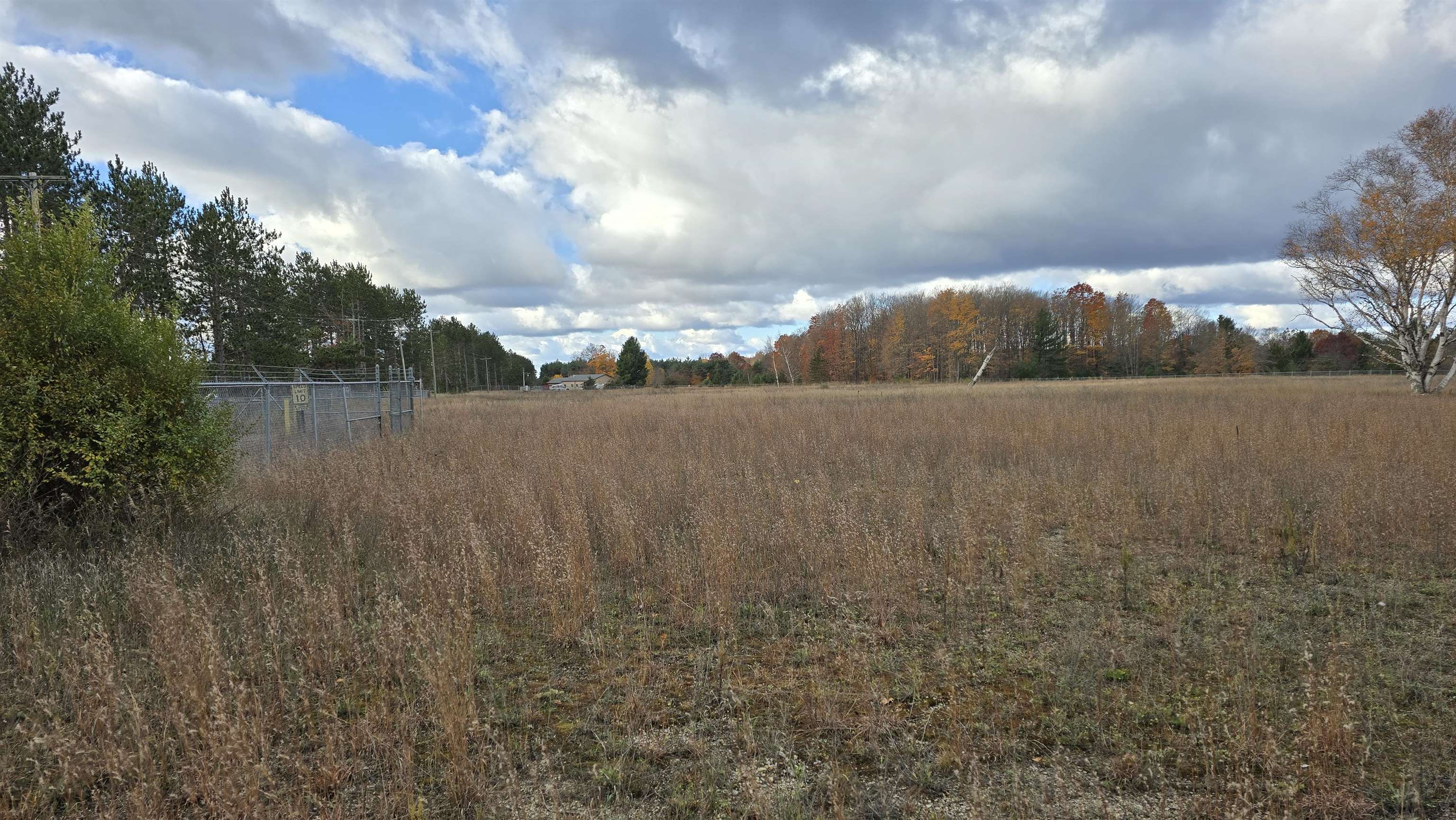 1980 & 2022 Us-131 Sw Property Photo 4