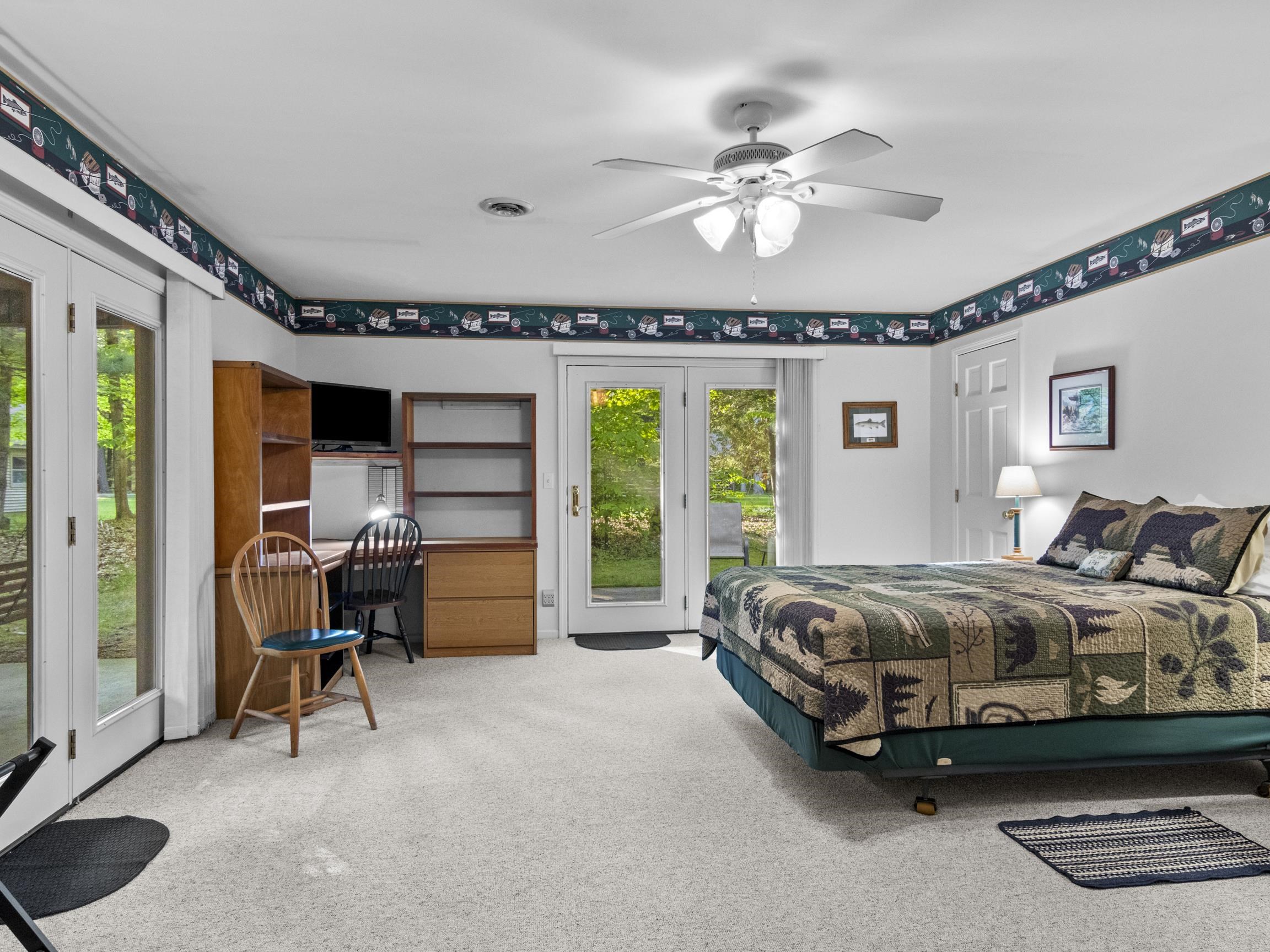 8646 Deadstream Road Property Photo 14