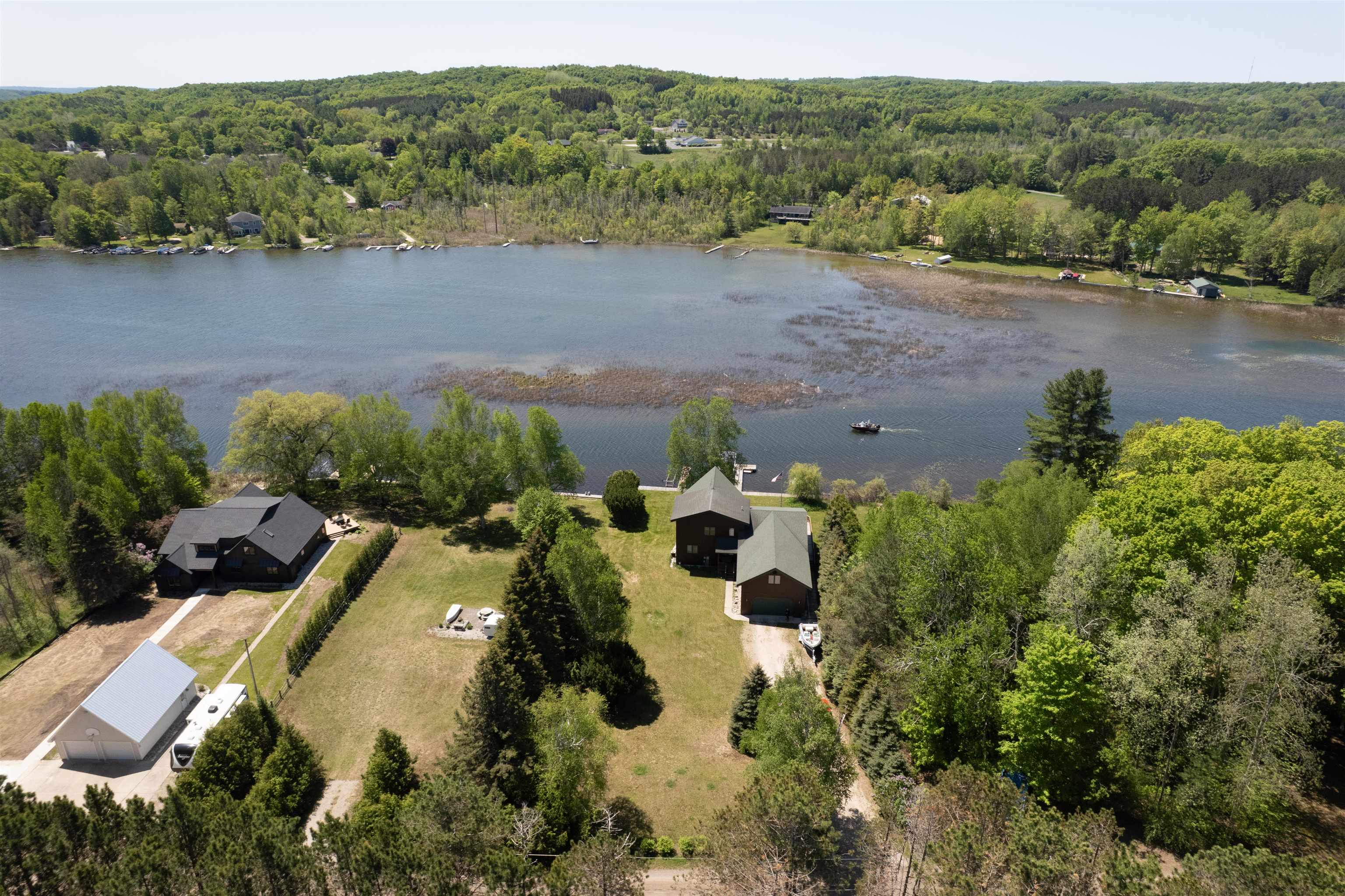 345 N Twin Pines Drive Property Photo 3