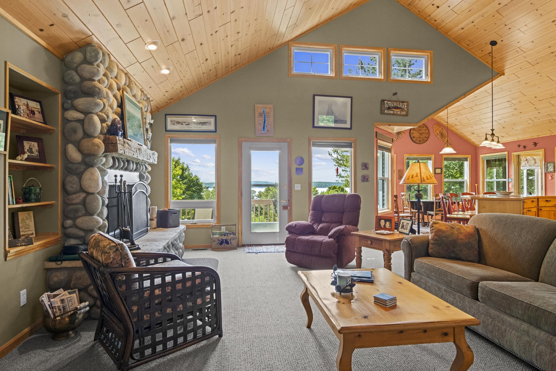 337 S East Torch Lake Drive Property Photo 6