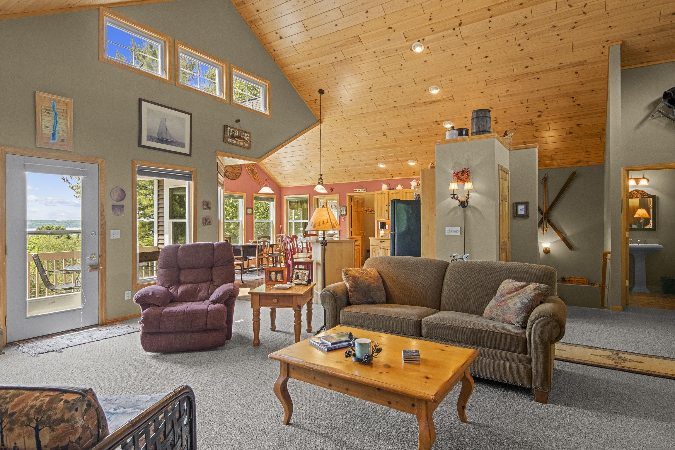 337 S East Torch Lake Drive Property Photo 7