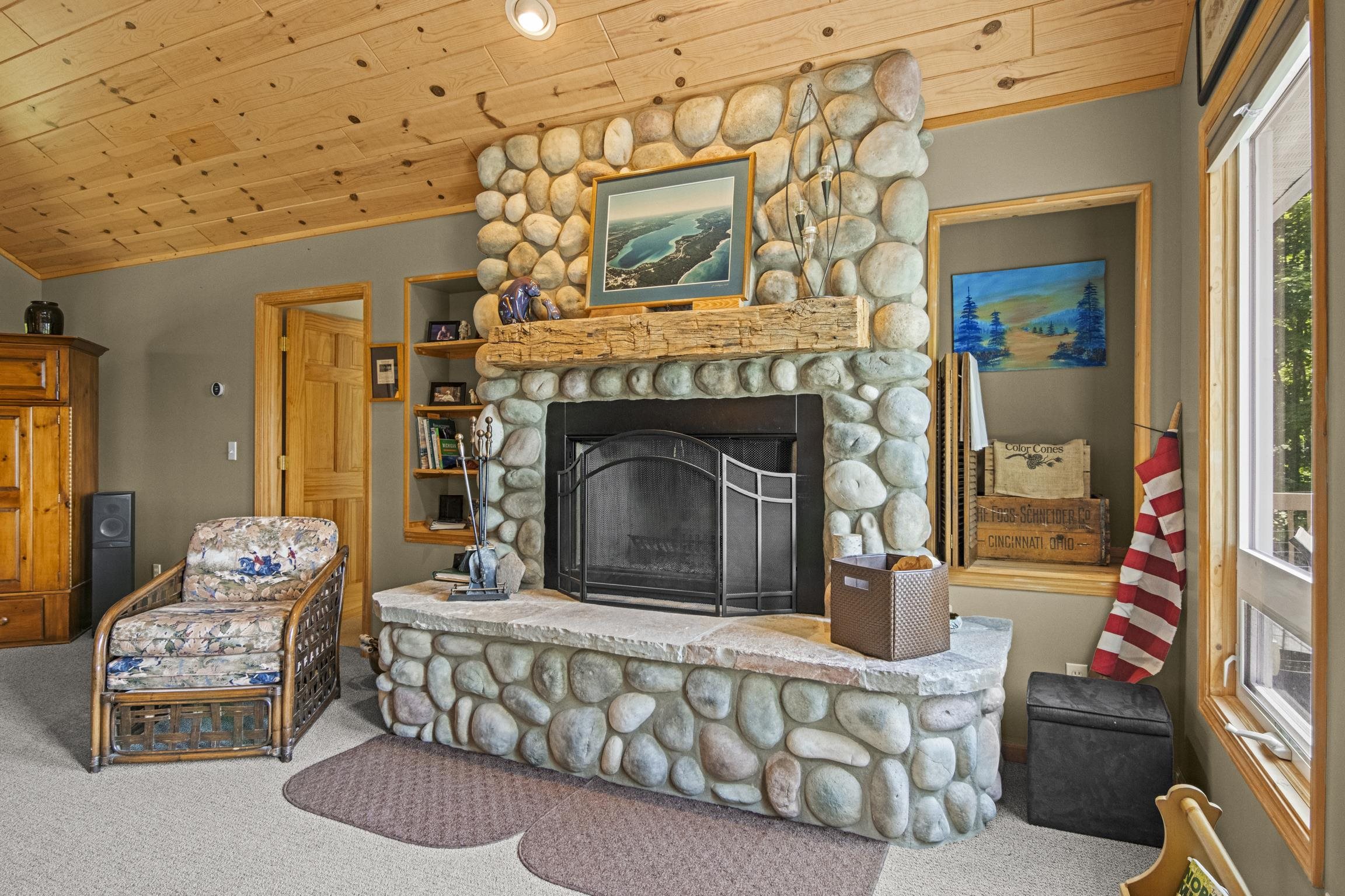 337 S East Torch Lake Drive Property Photo 11