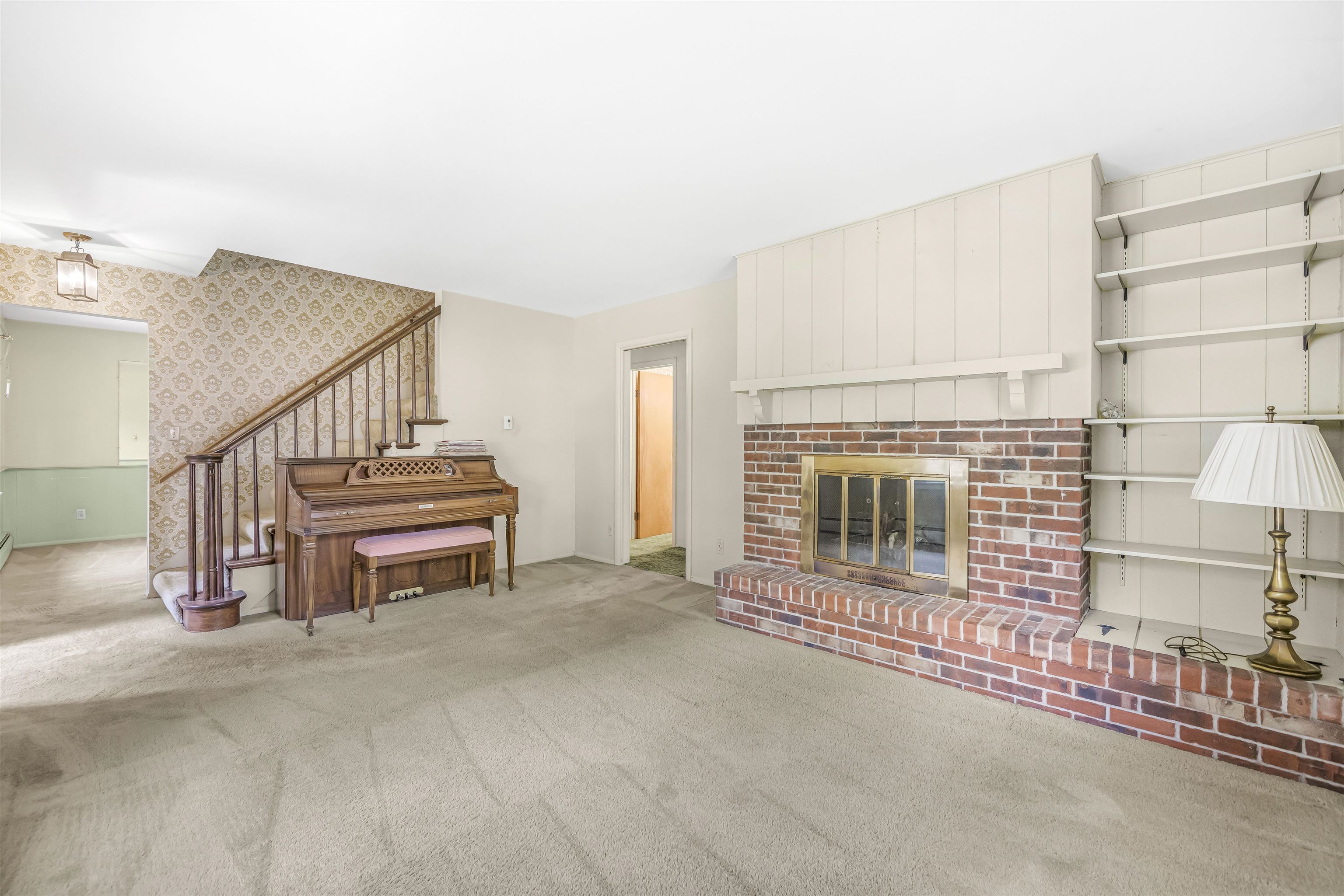 424 Crestview Place Property Photo 8