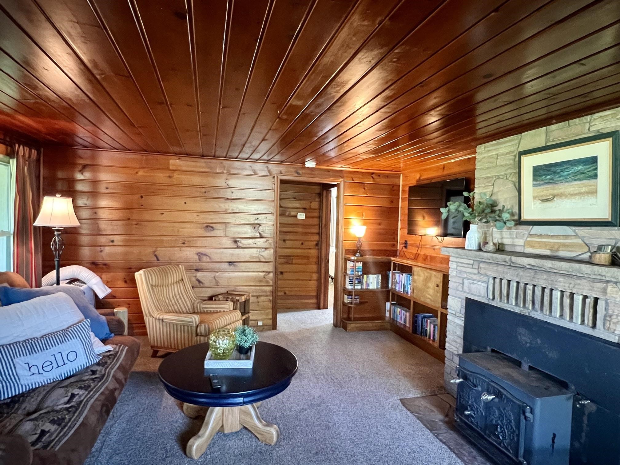 3325 N Us-23 N Property Photo 11