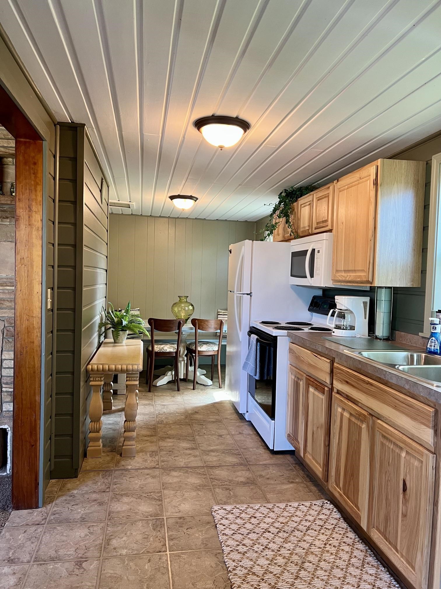 3325 N Us-23 N Property Photo 15