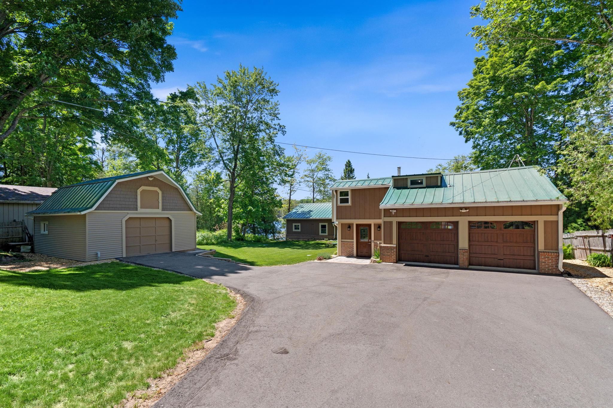 5541 Miles Road Property Photo 4