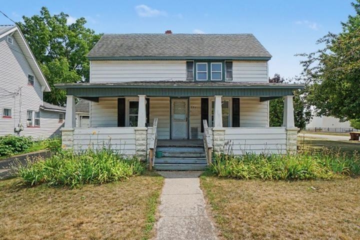 221 W Center Street Property Photo 1